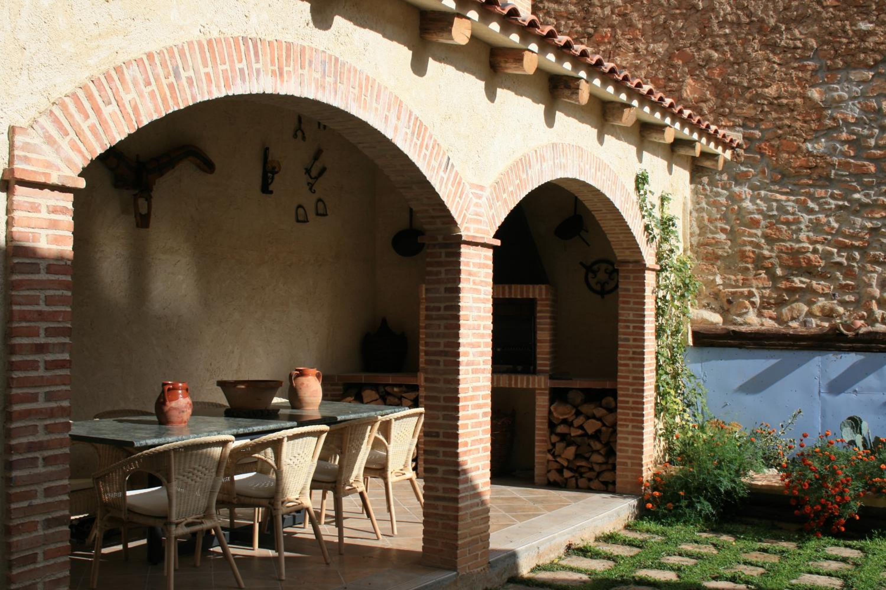 Four-Bedroom House - Photo 23