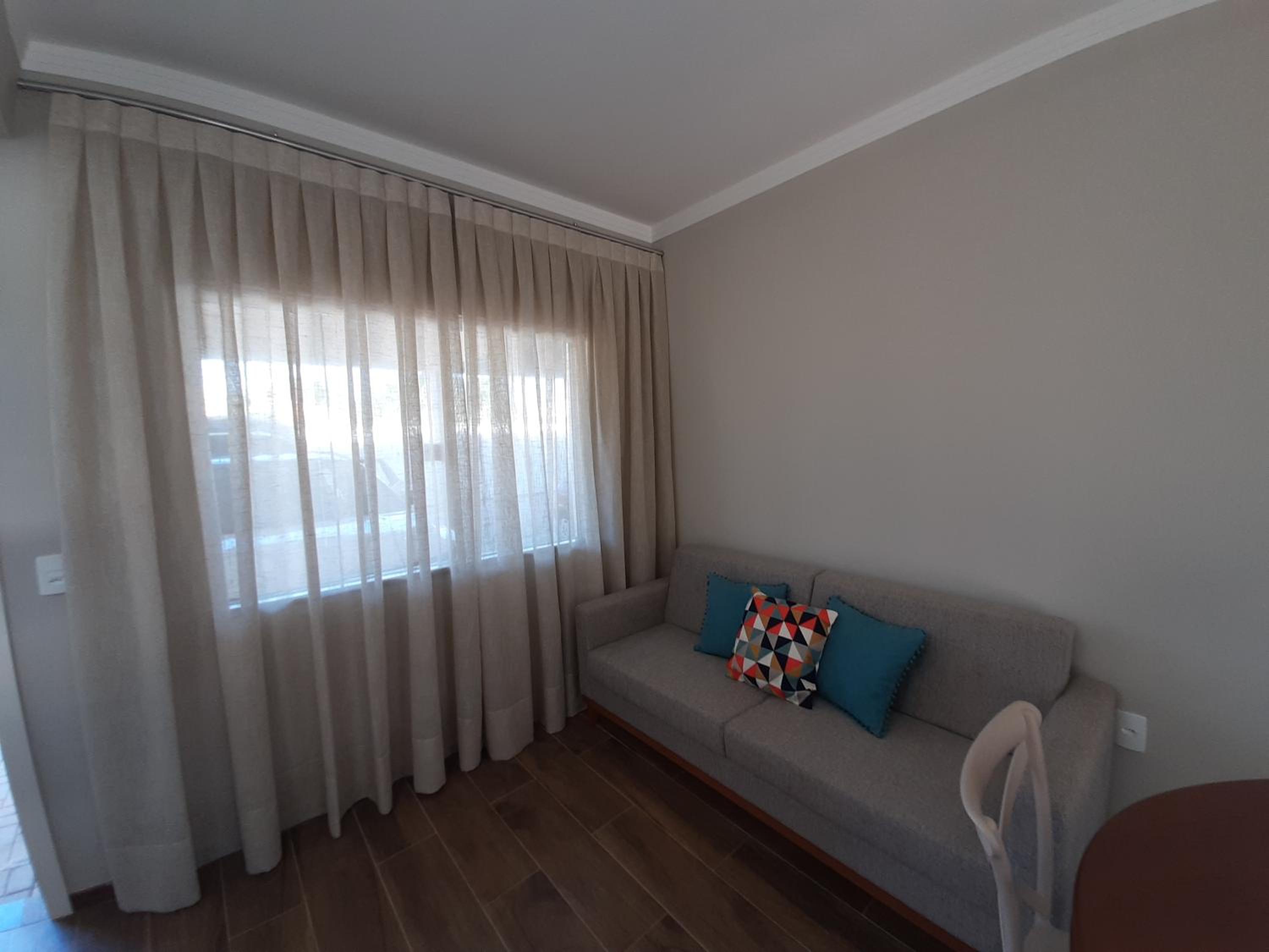 Apartment - Split Level photo 3