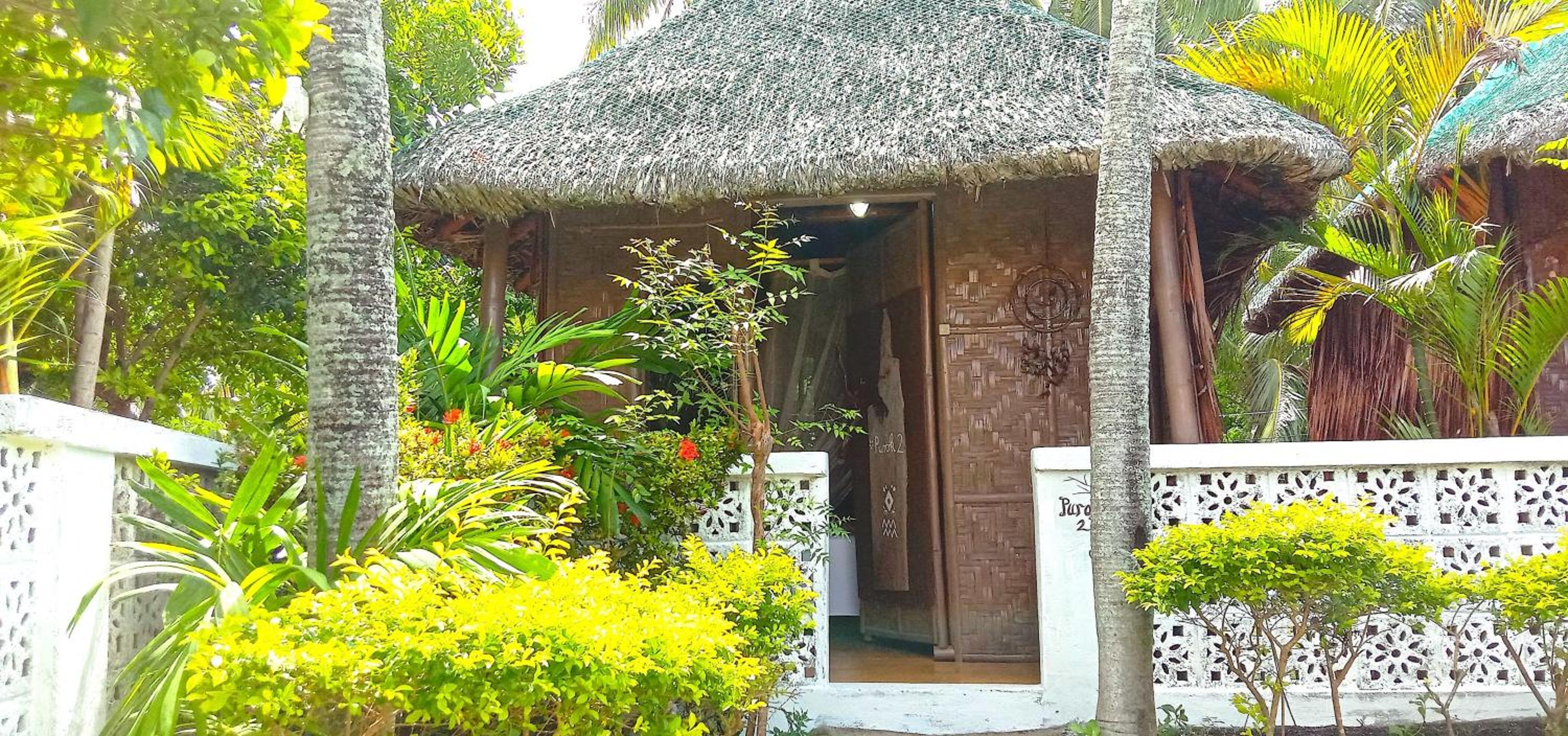 Bungalow with Private Bathroom - Photo 13