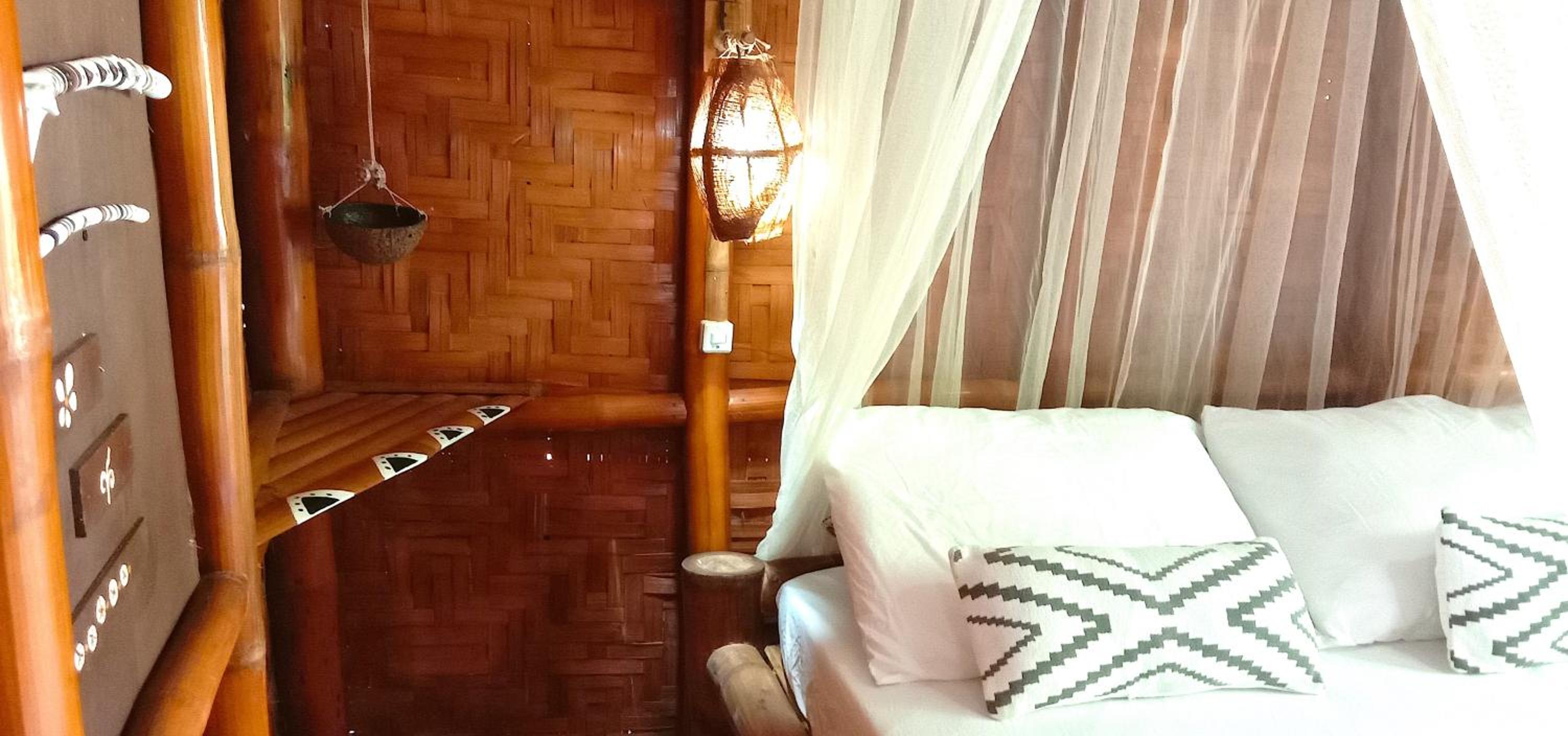 Bungalow with Private Bathroom - Photo 1