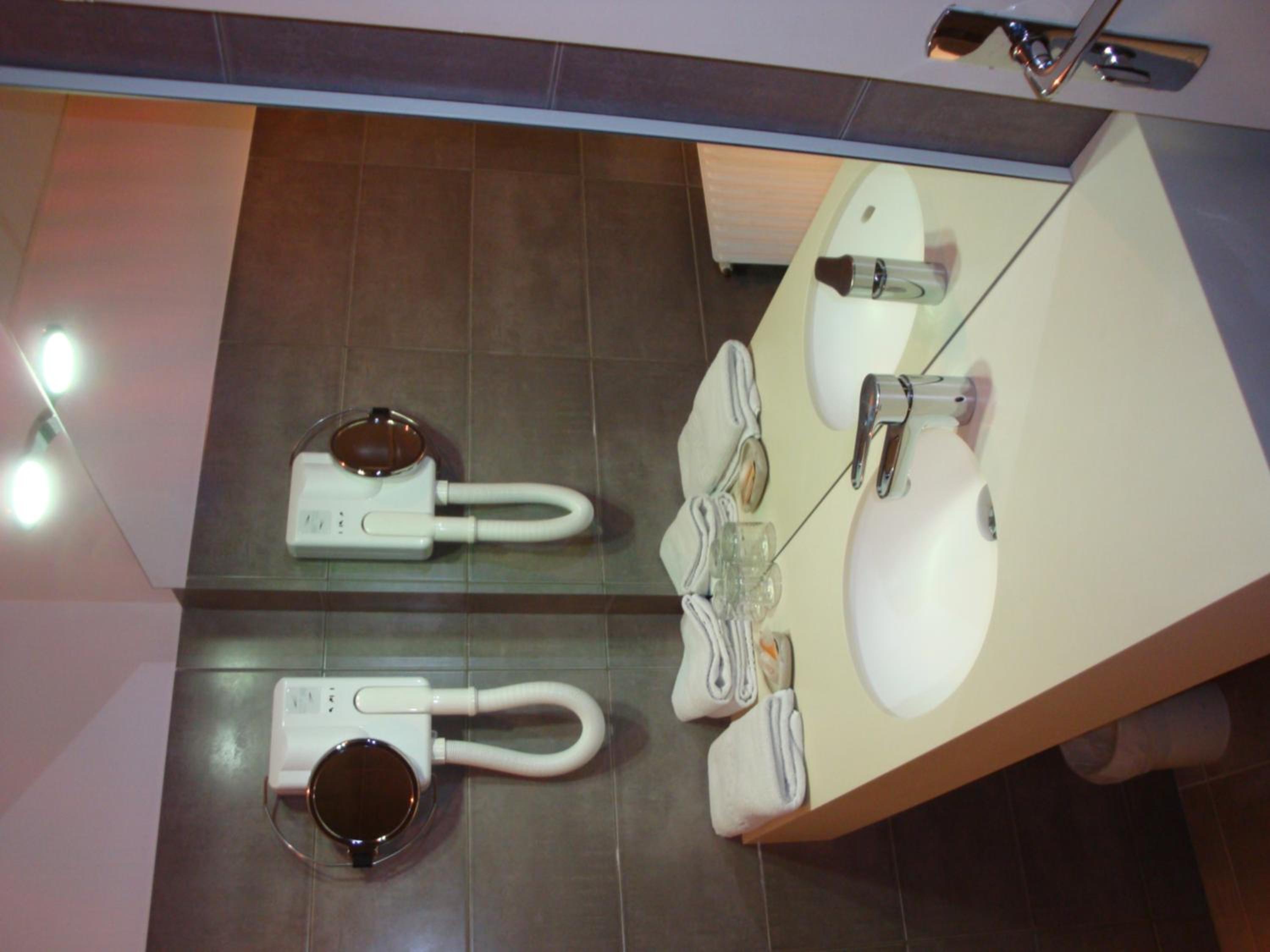 Double Room - Photo 4