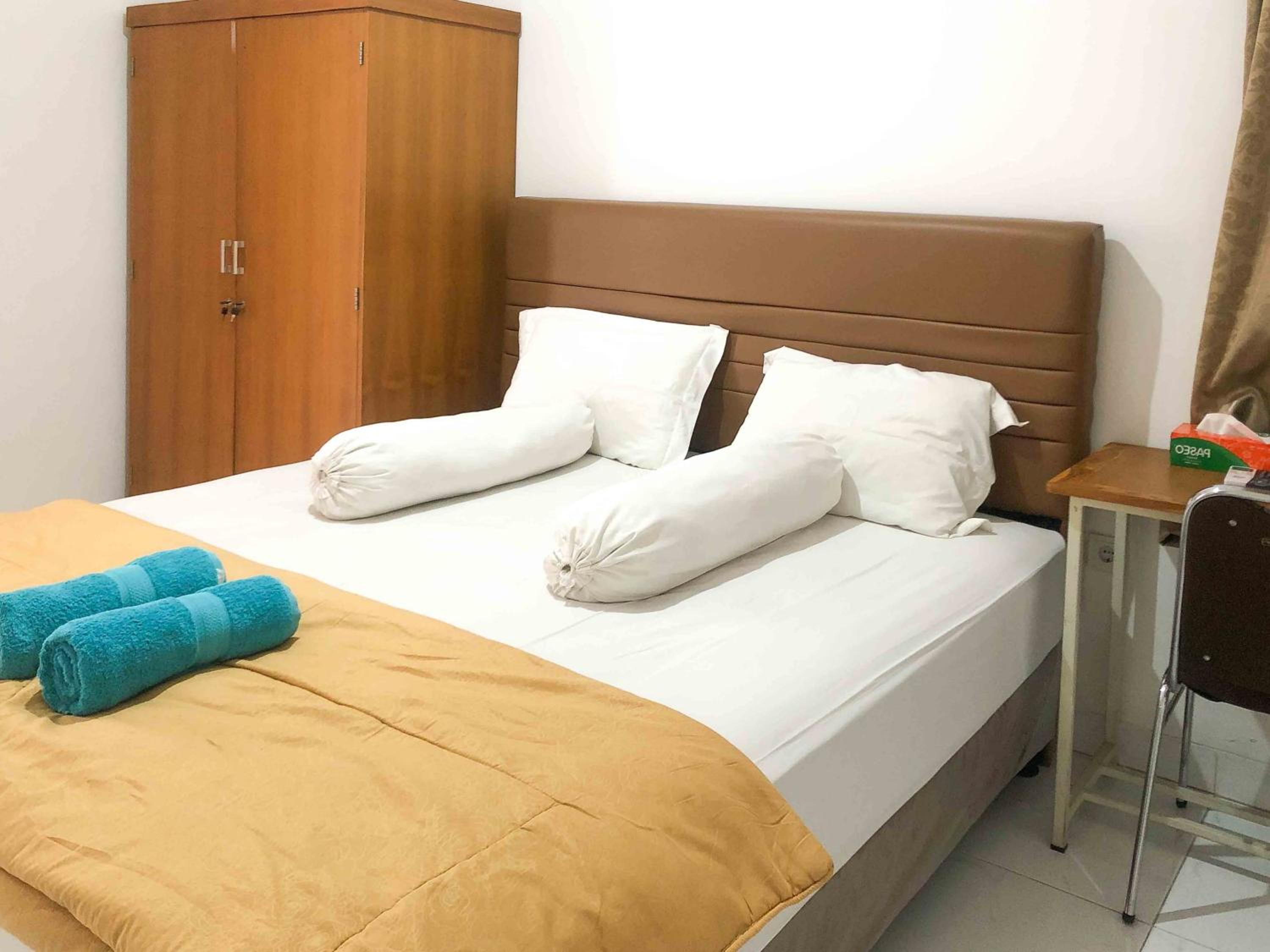 Standard Double Room - Photo 4