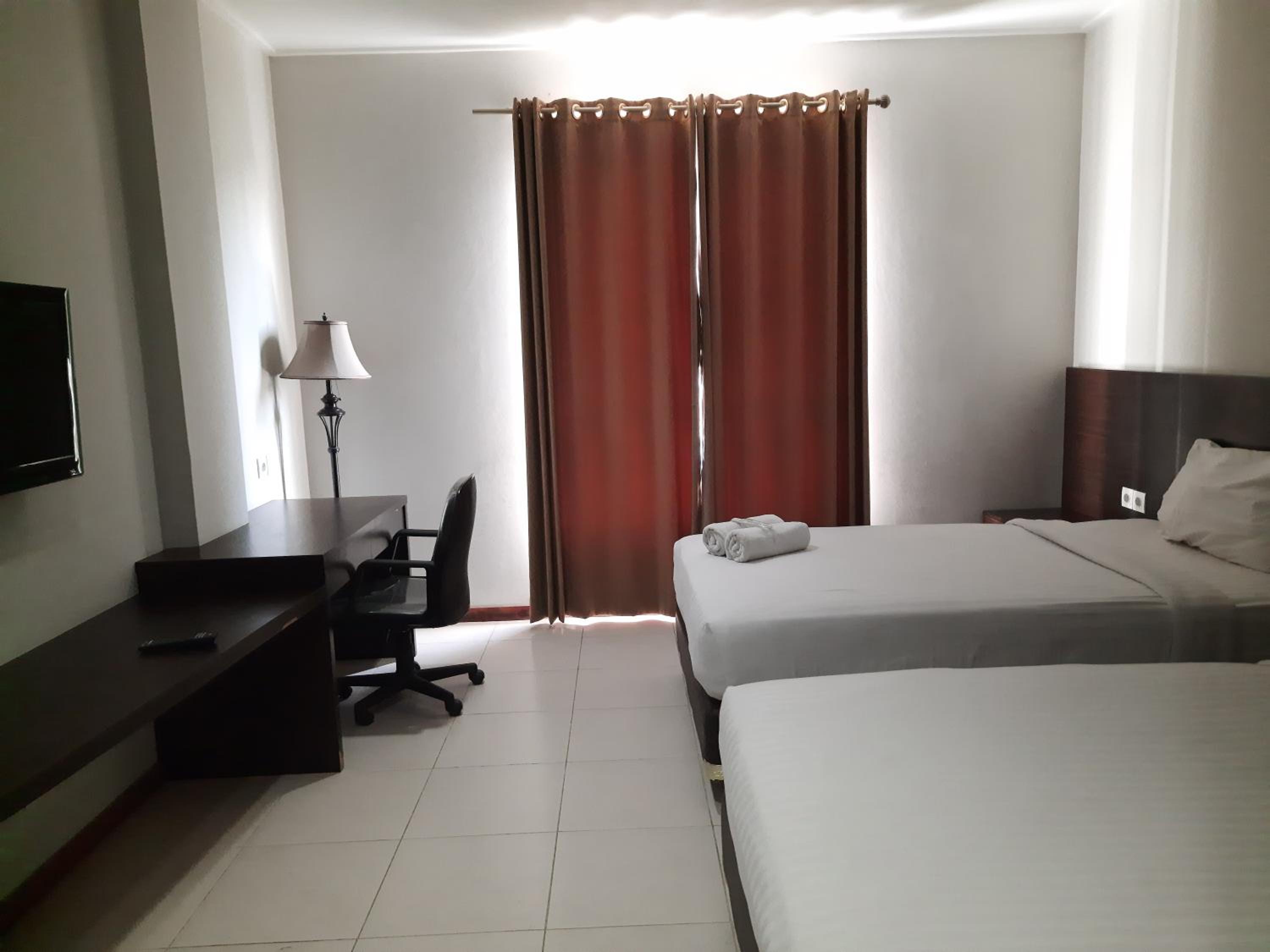 Deluxe Twin Room - Photo 2