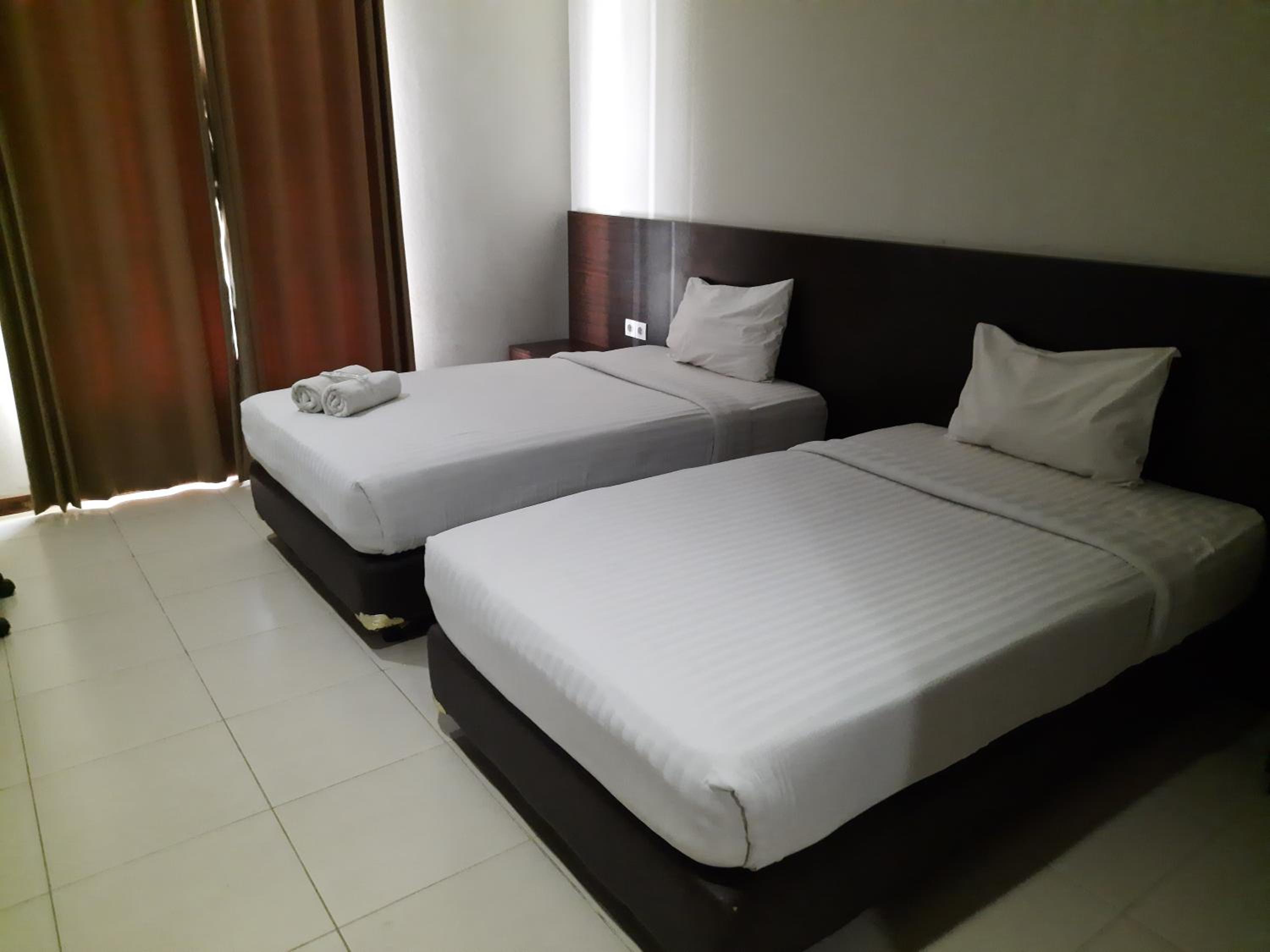 Deluxe Twin Room - Photo 1