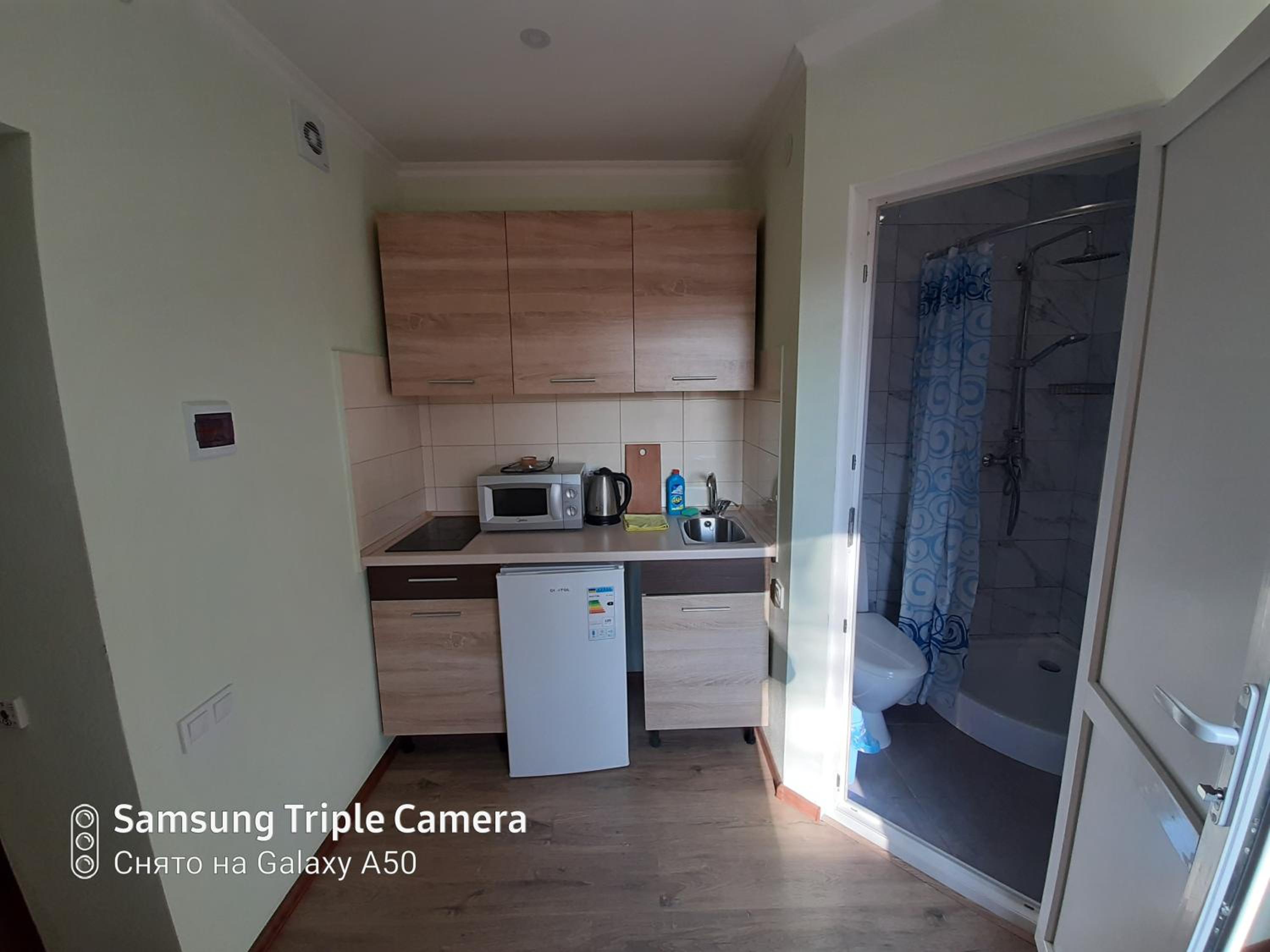 One-Bedroom Apartment photo 2