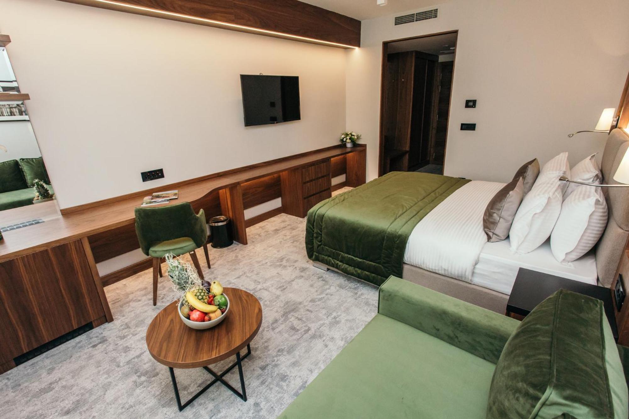 Standard Double Room - Photo 1