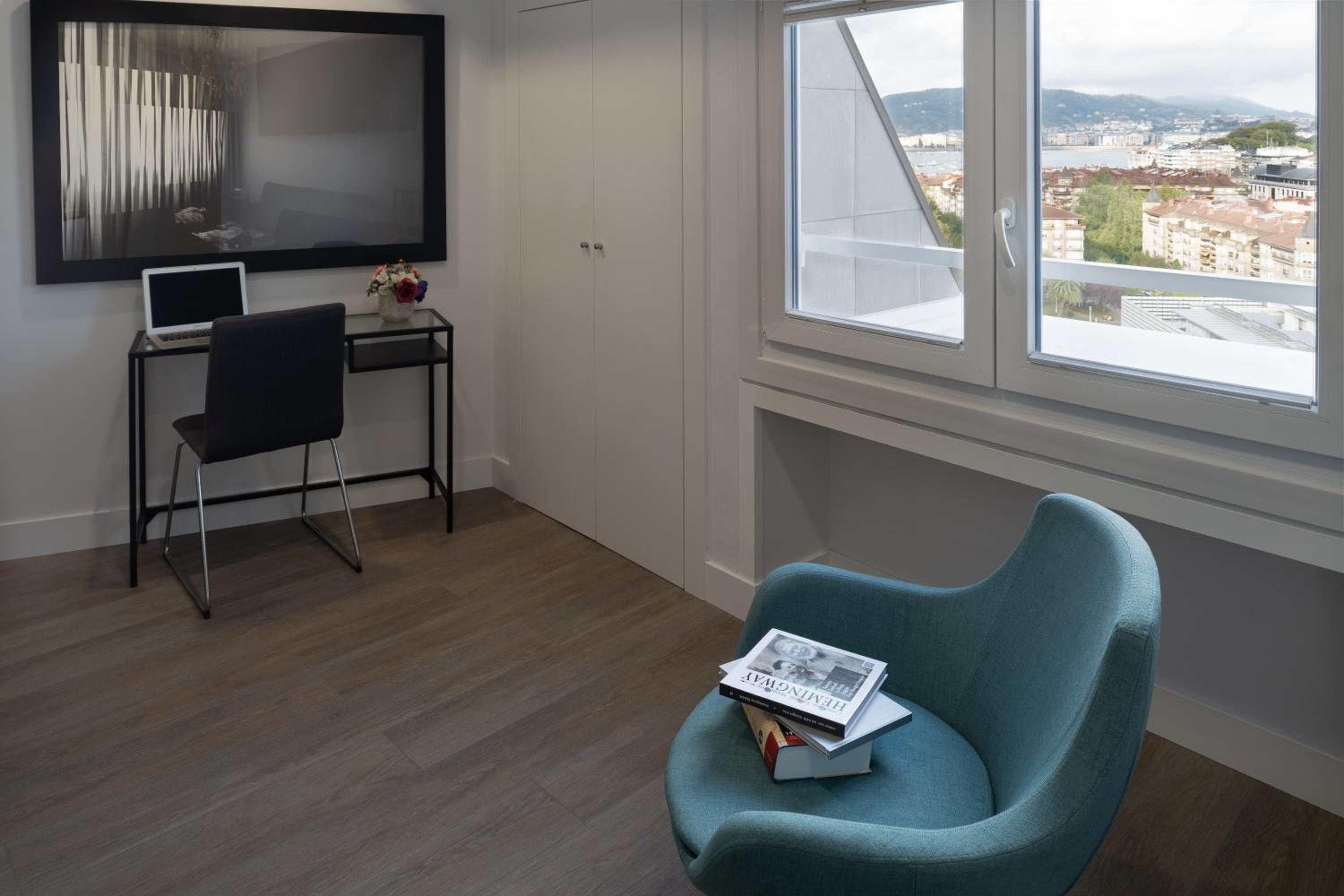 Premium Quadruple Room - Photo 7