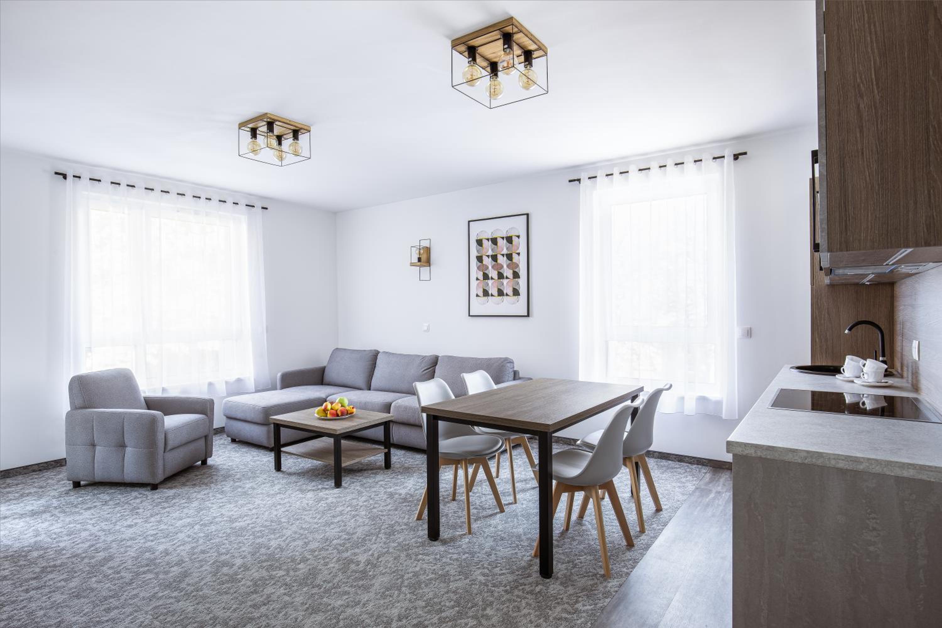 One-Bedroom Apartment - Photo 12