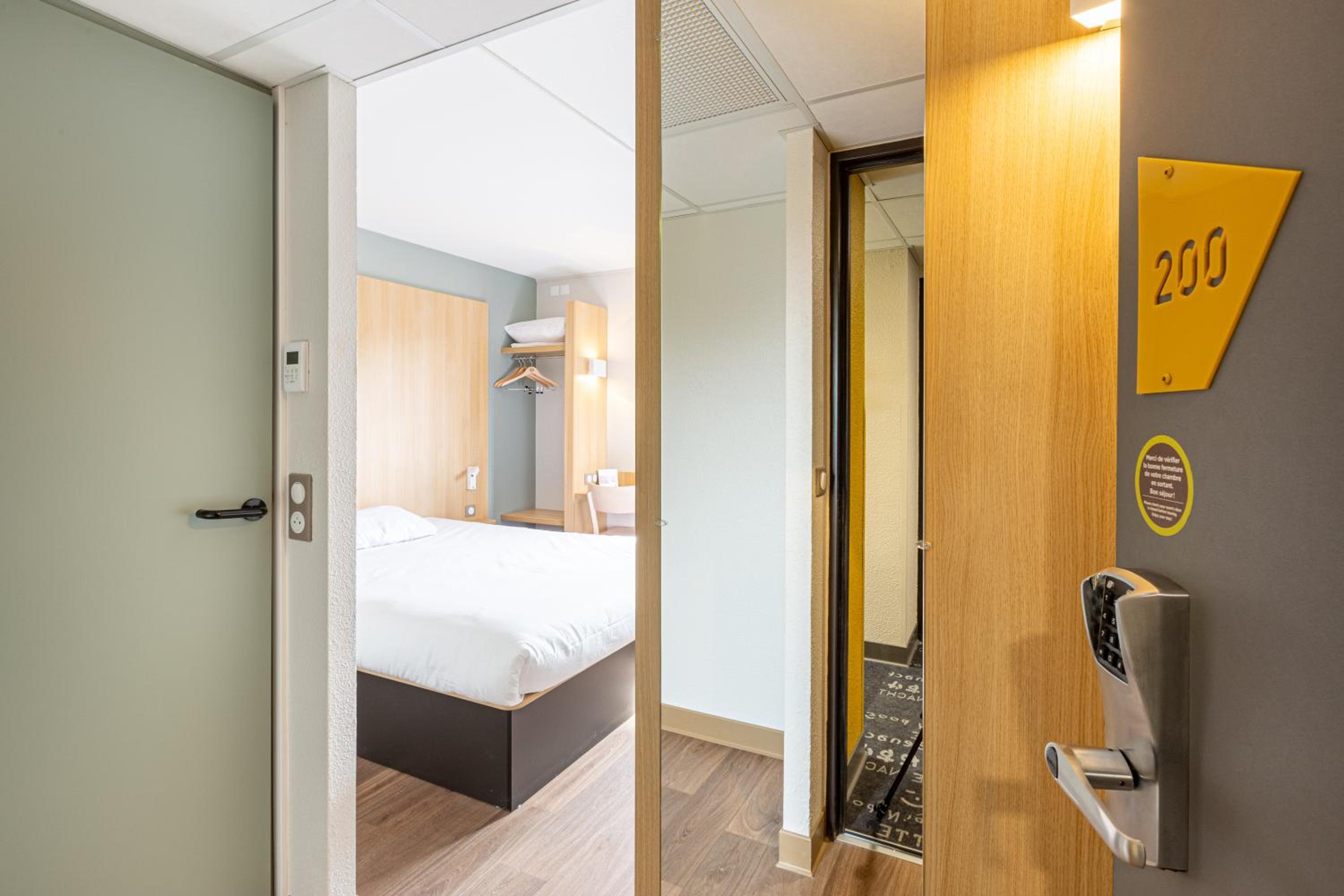 Double Room - Disability Access photo 1