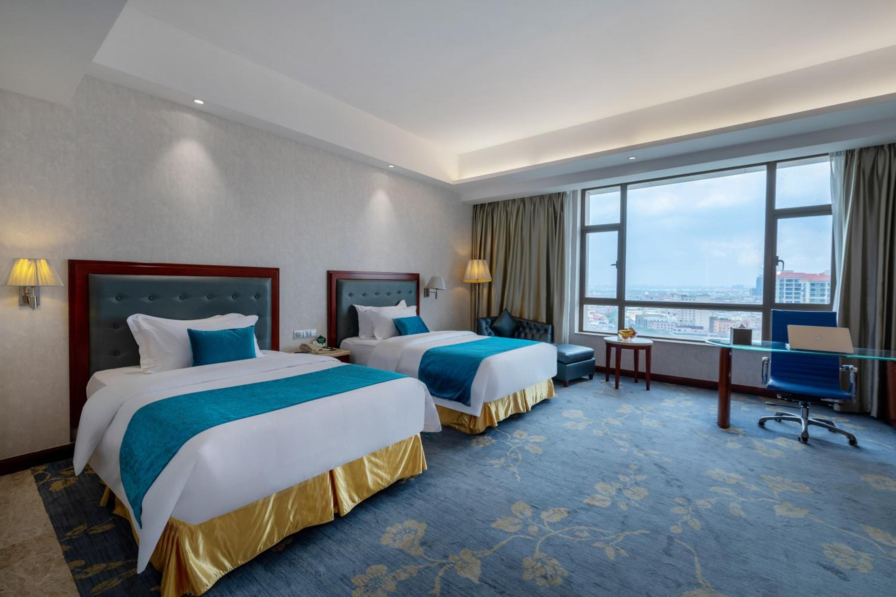 Standard Twin Room photo 2