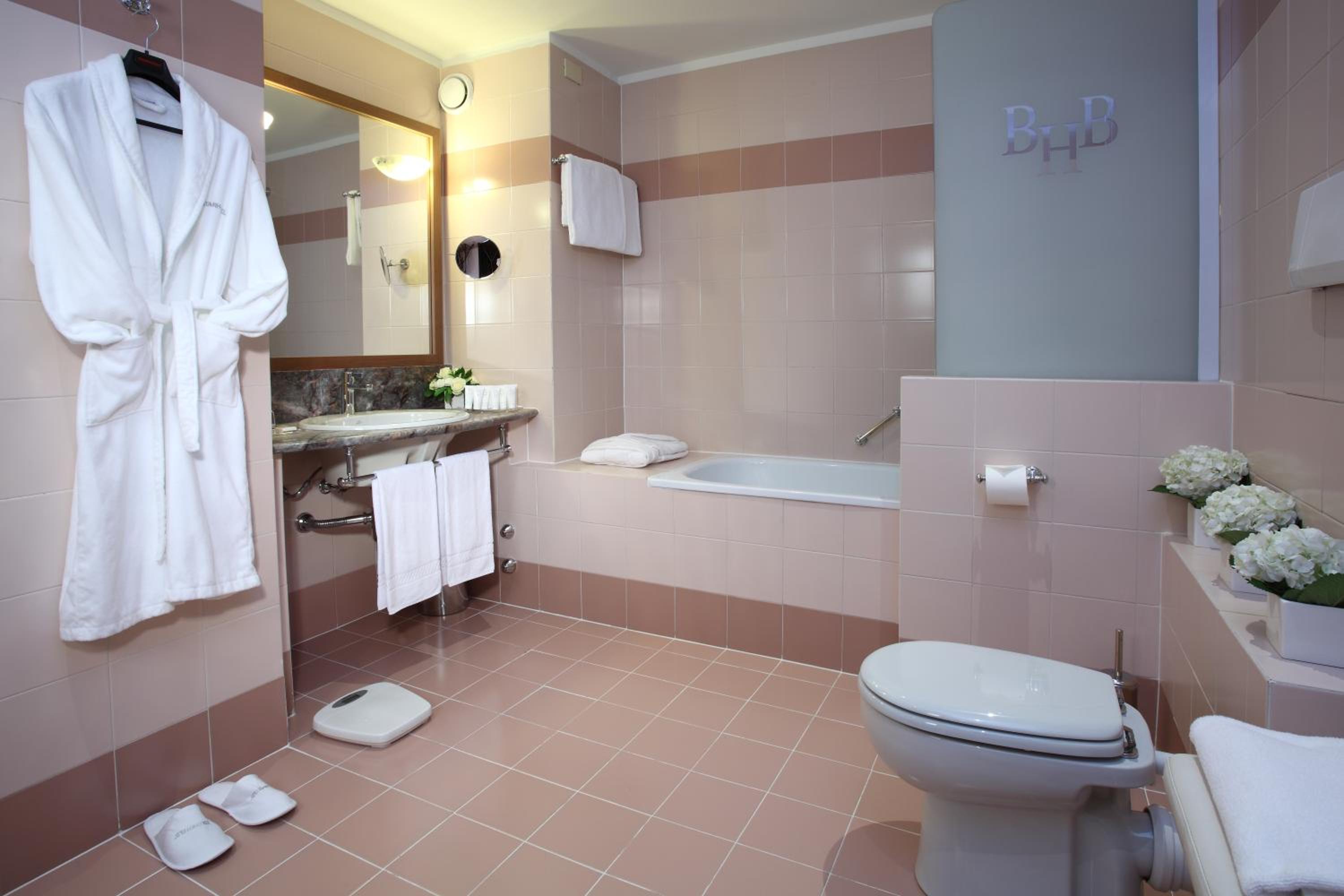 Executive Double or Twin Room - Photo 12