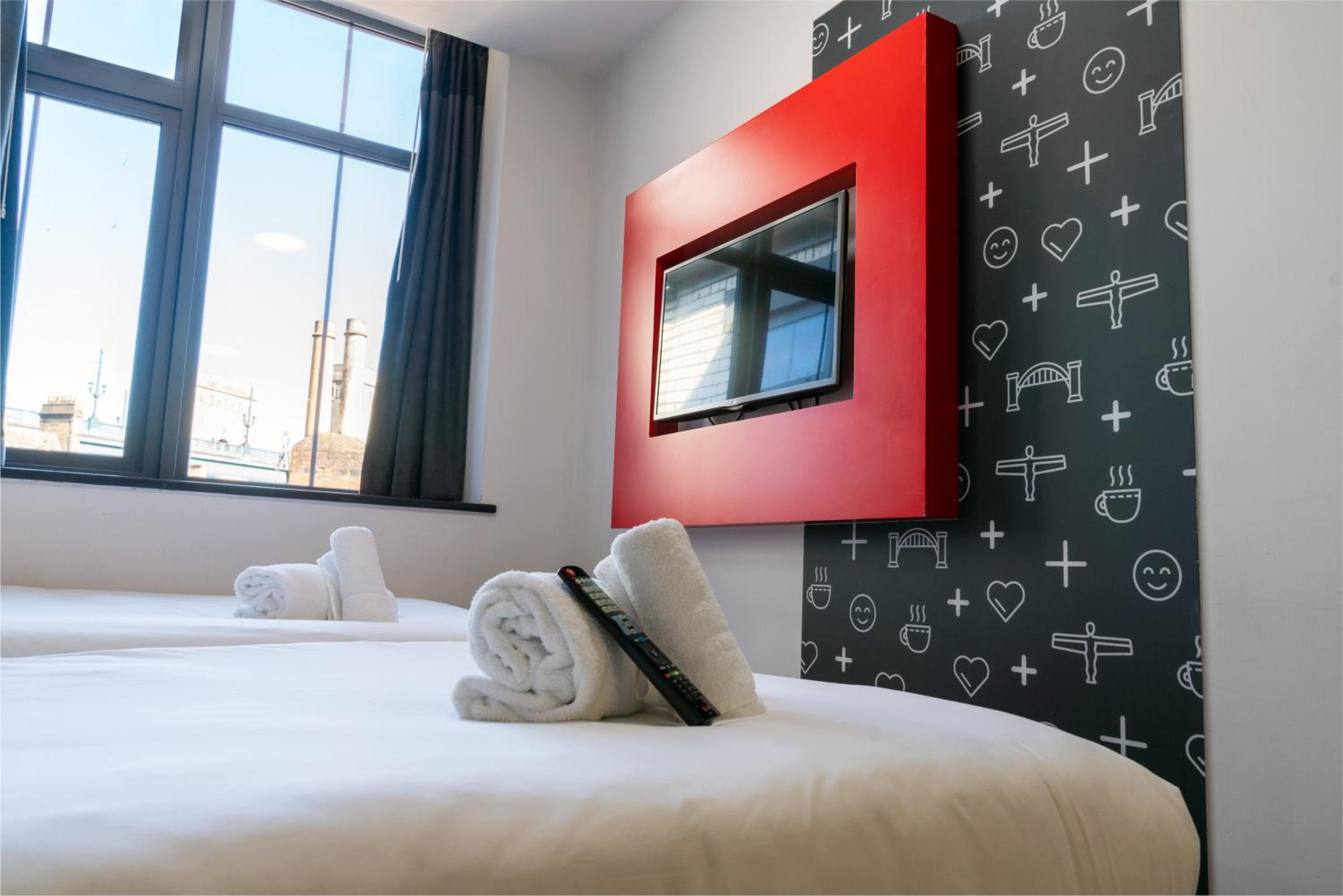 Twin Room with Window photo 2