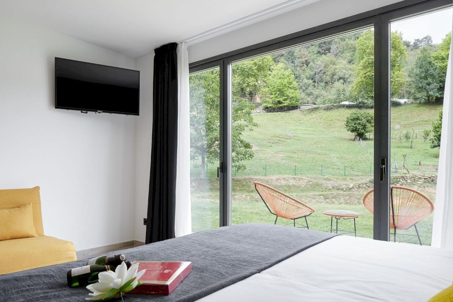 Suite with Spa Bath - Photo 5