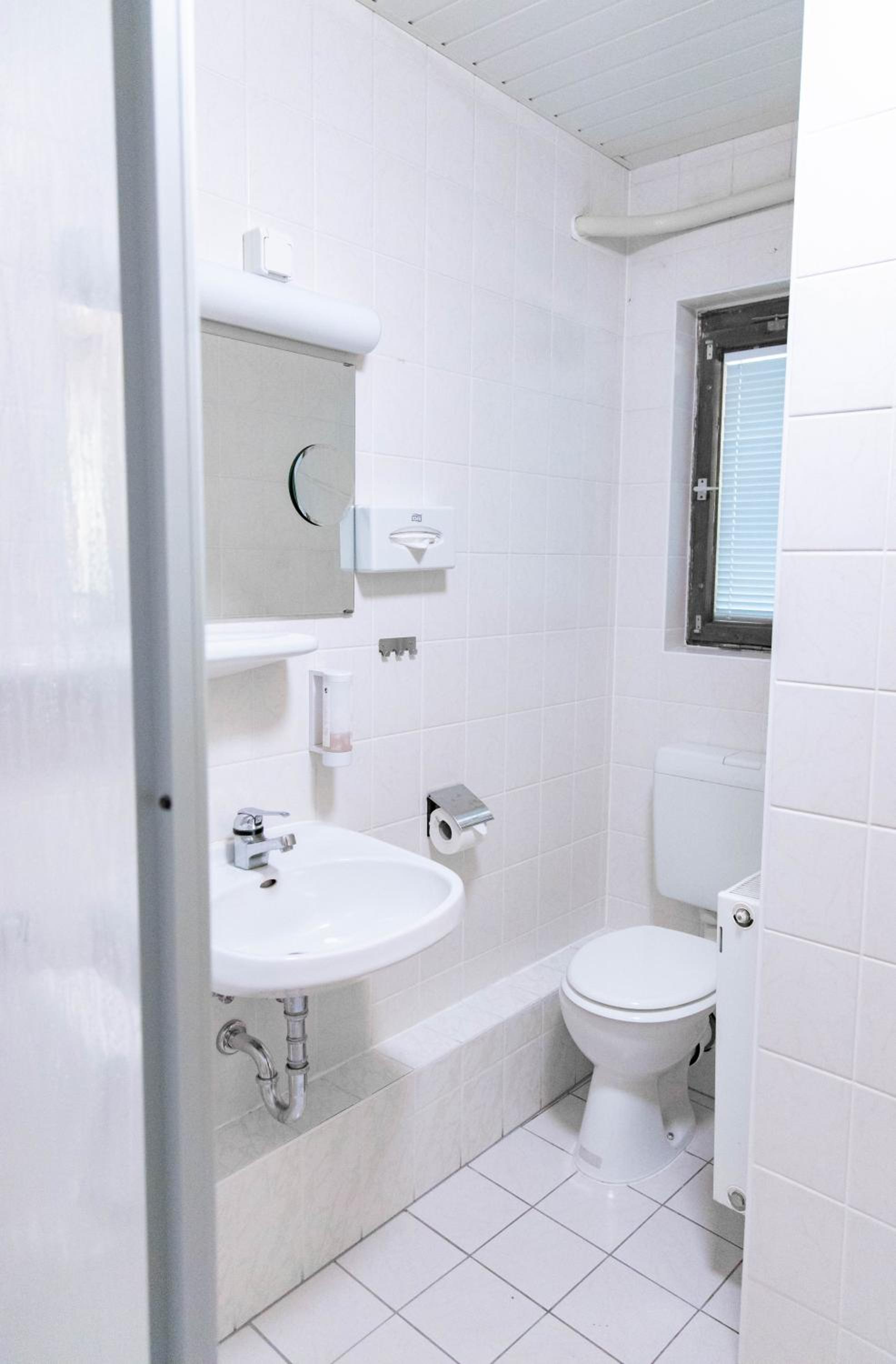 Single Room photo 3