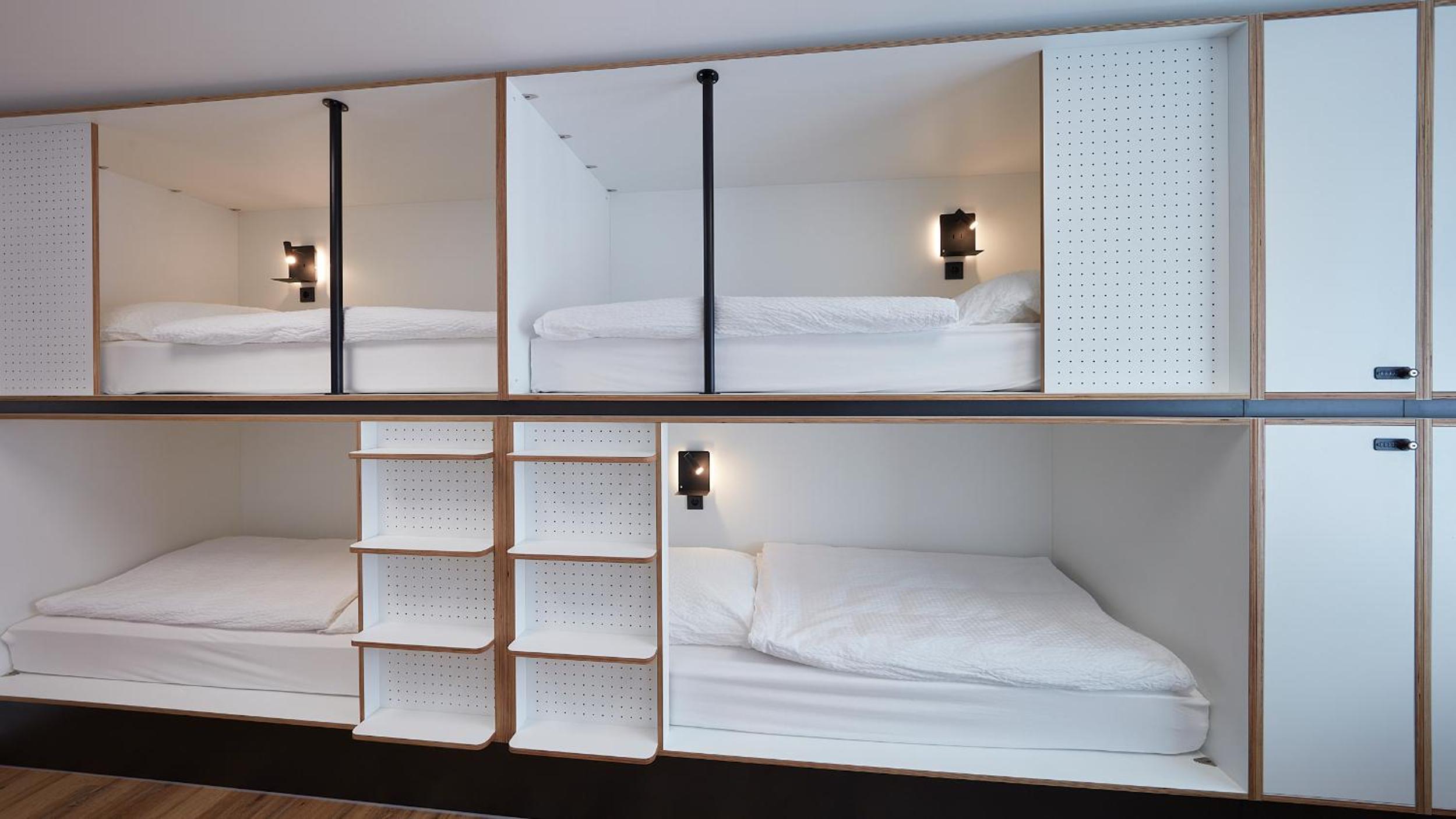 Bed in 4-Bed Female Dormitory Room photo 2