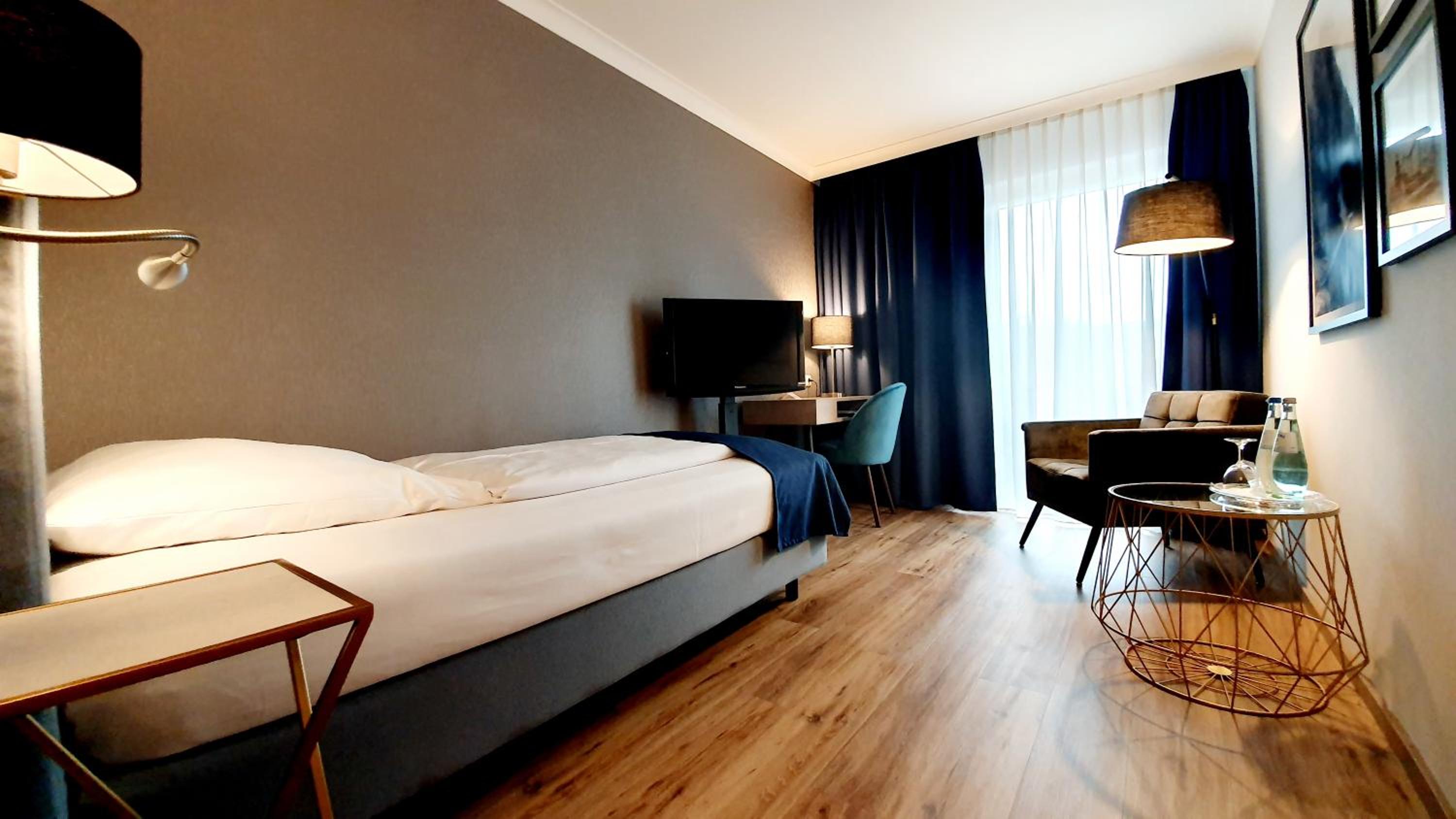 Business Single Room