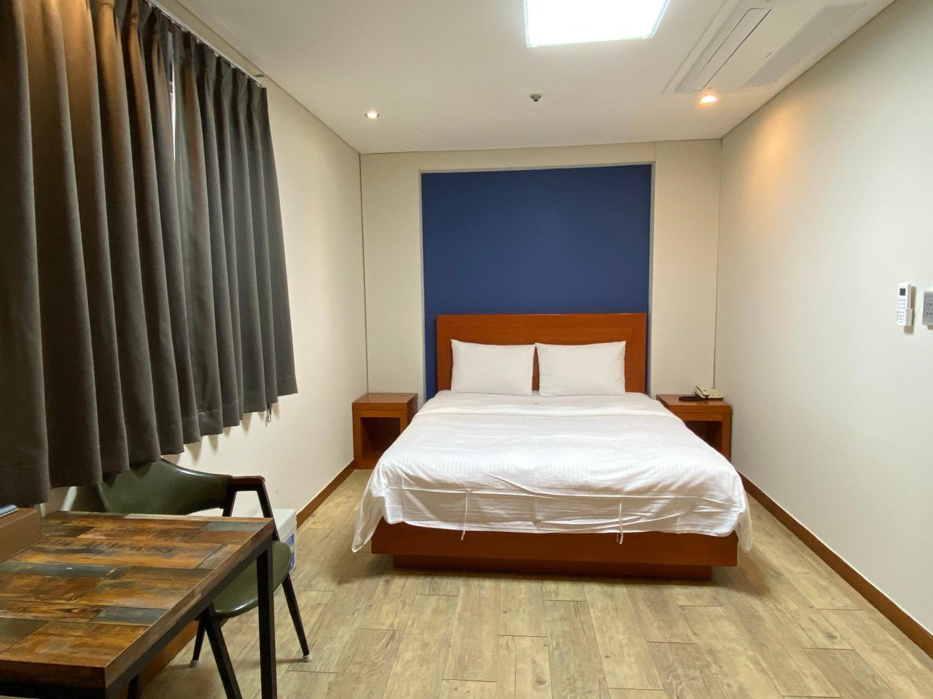 Deluxe Double Room - Photo 5