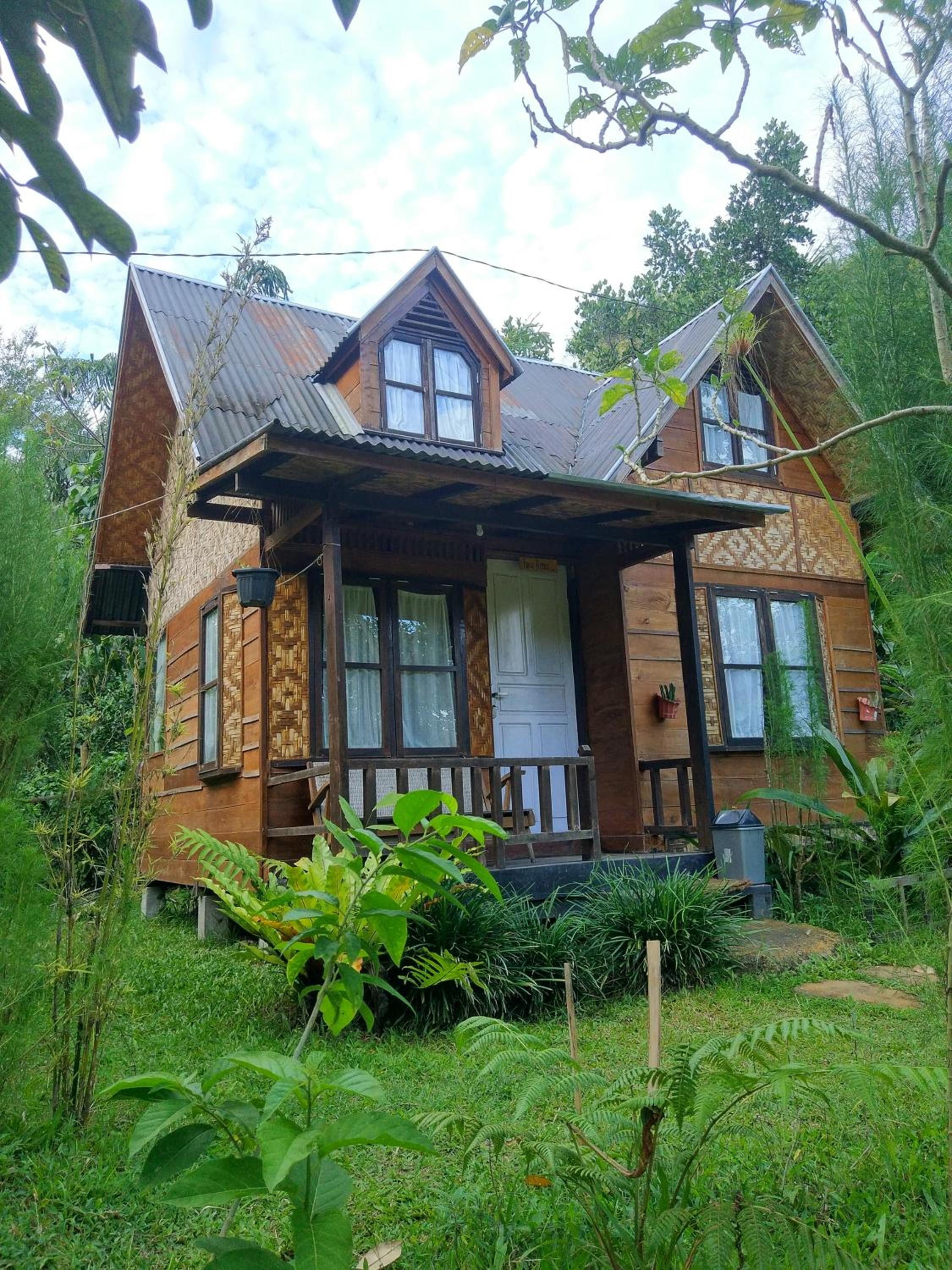 Cottage with Garden View - Photo 12