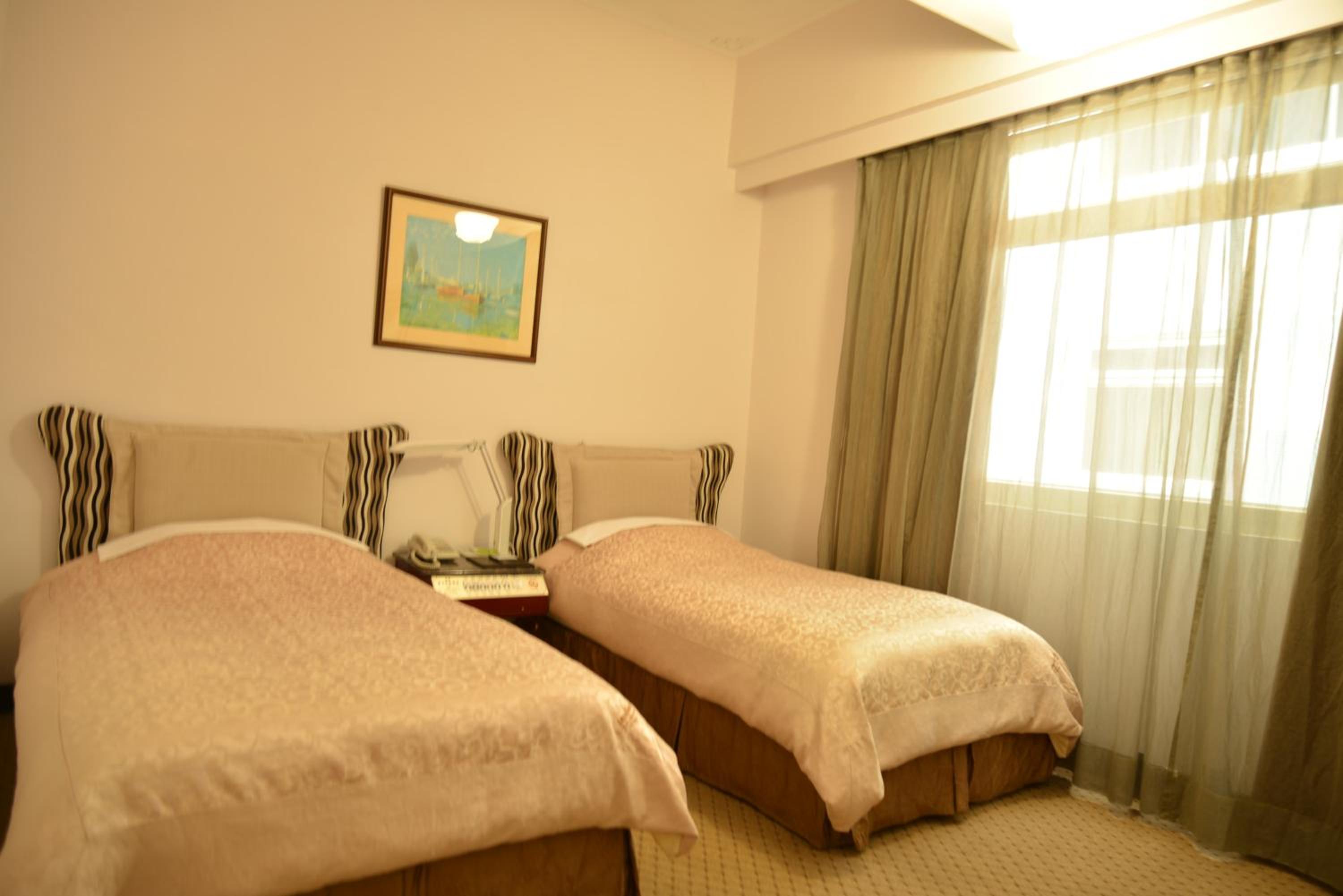 Economy Twin Room photo 3