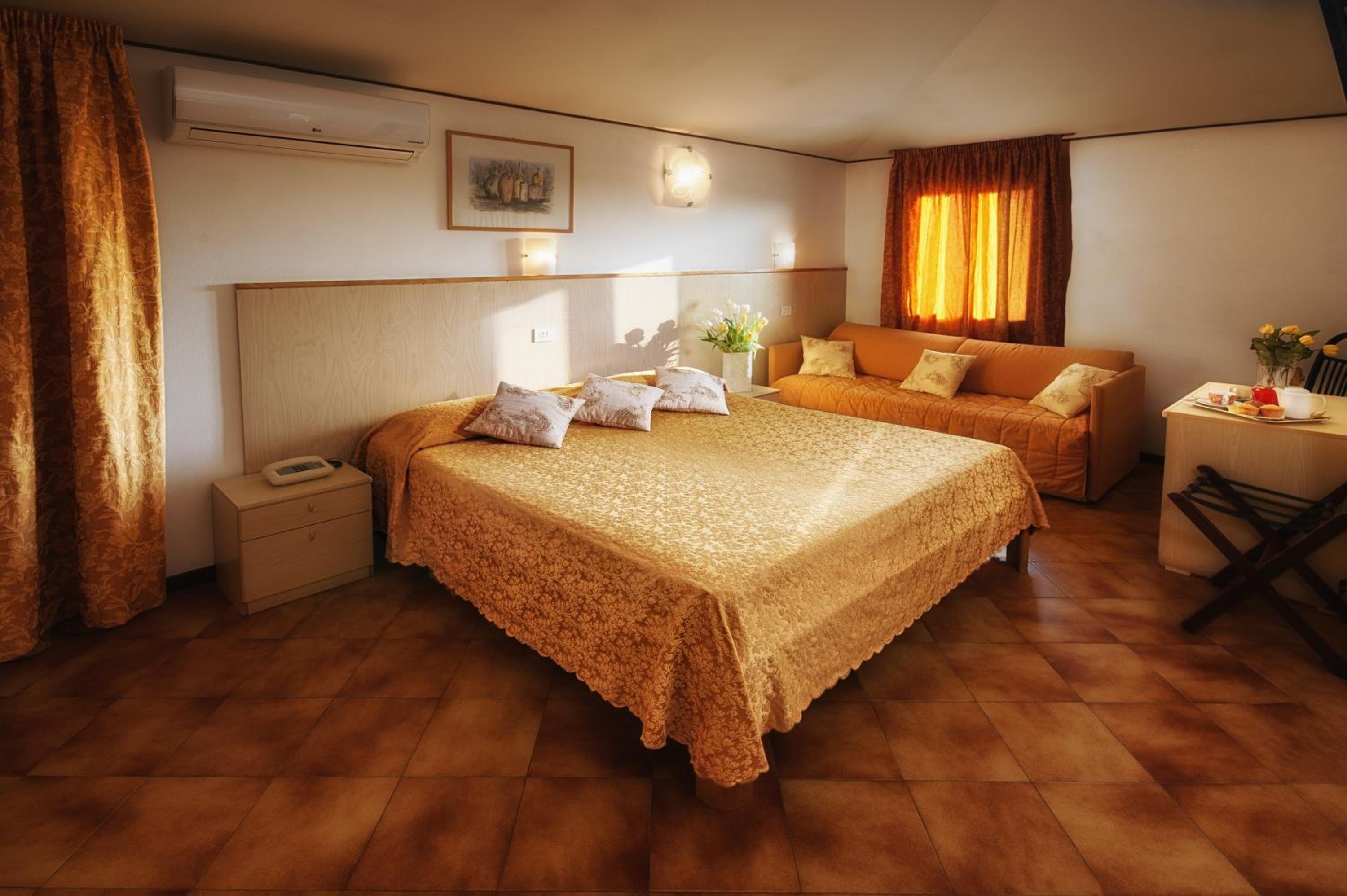 Comfort Double Room - Photo 2