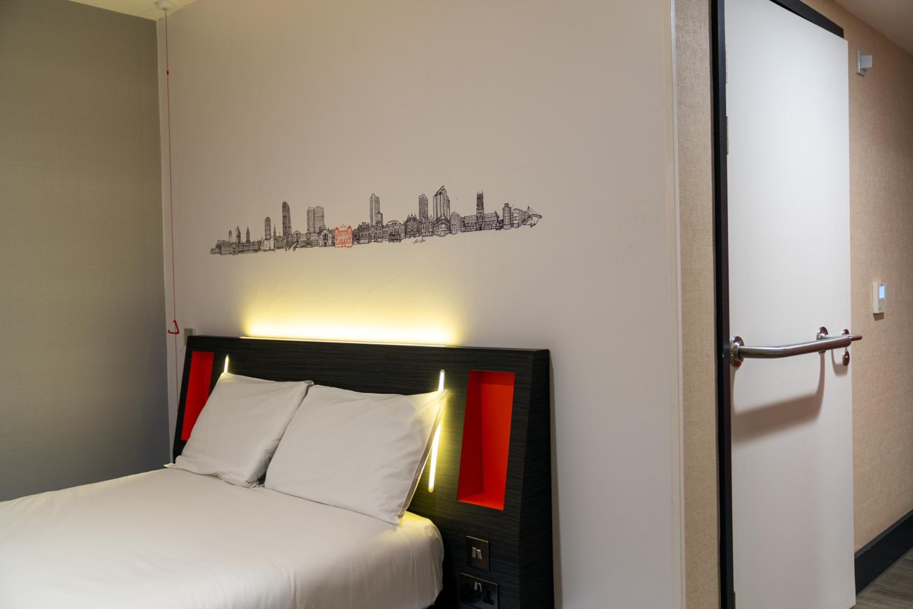 Accessible Double Room- No Window photo 3