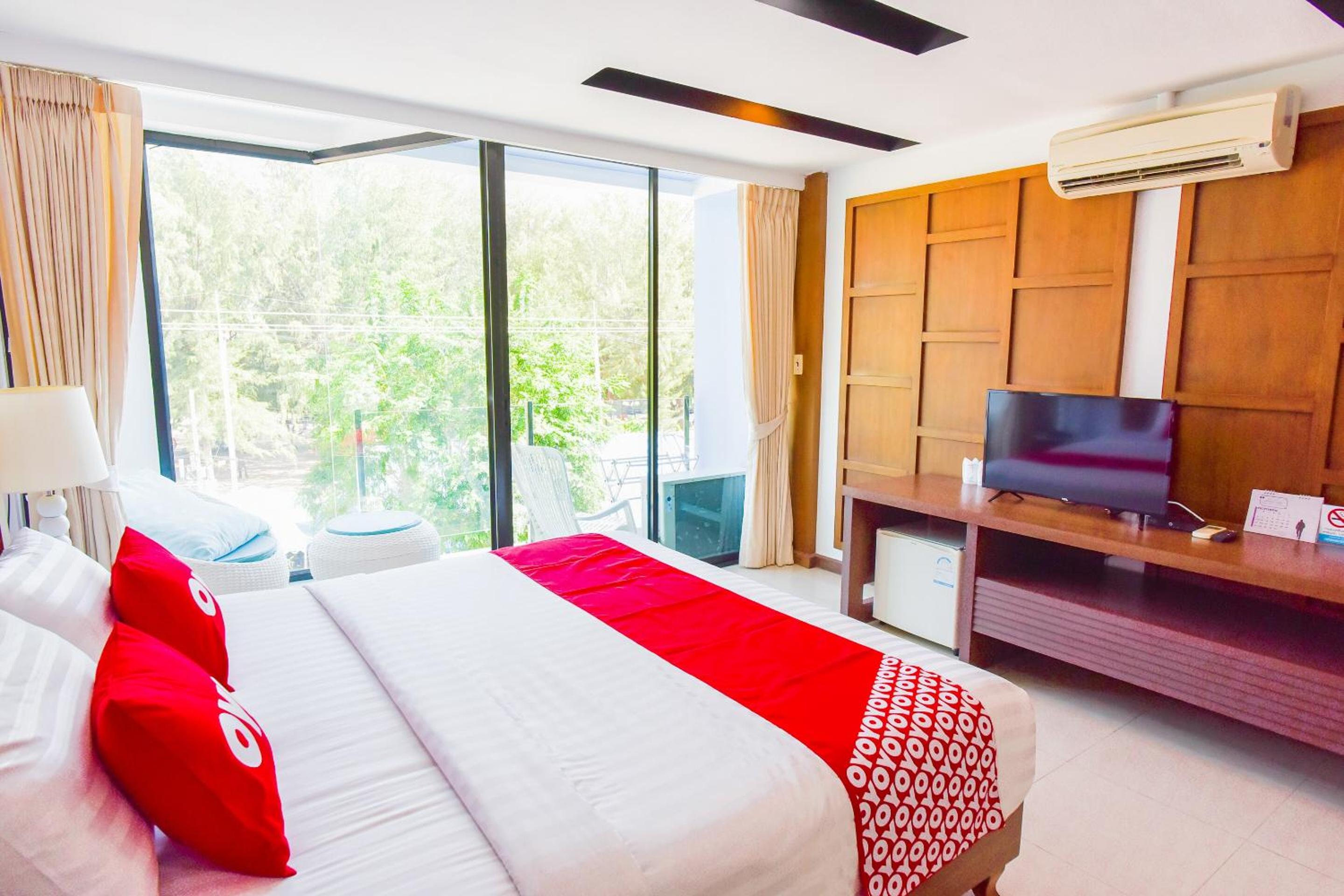 Deluxe Double Room with Sea View photo 3