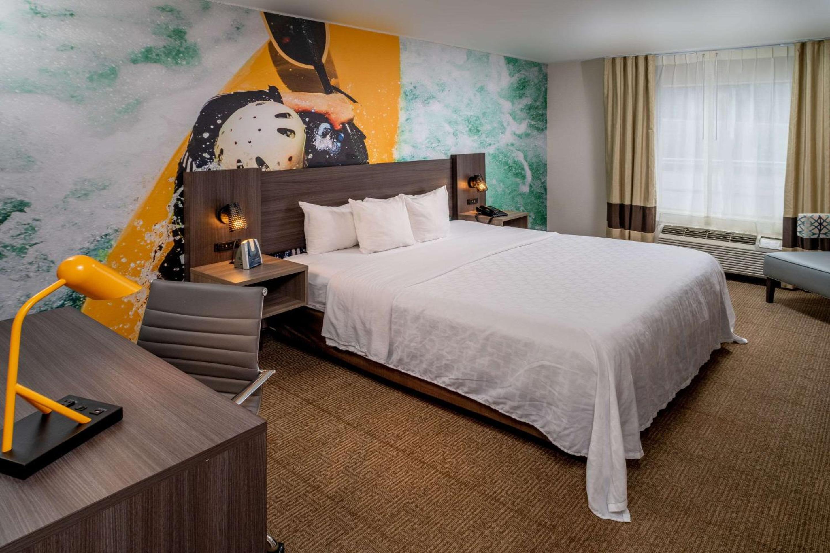 King Room - Non-Smoking - Photo 1