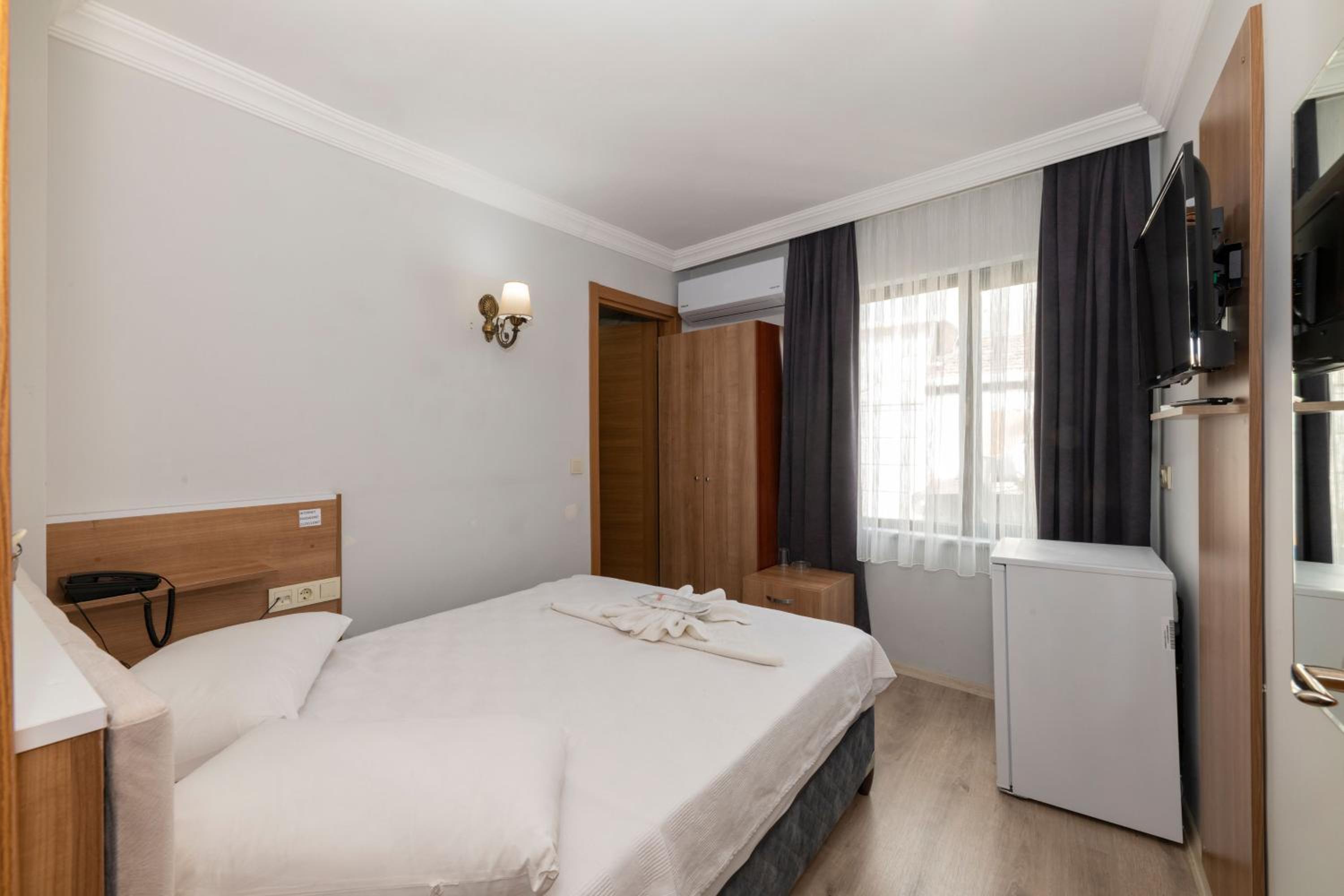 Single Room photo 2
