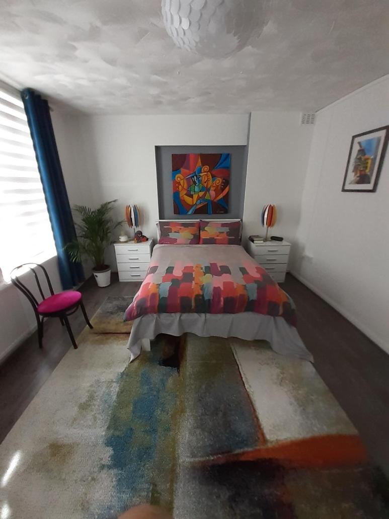 Two-Bedroom Apartment photo 2