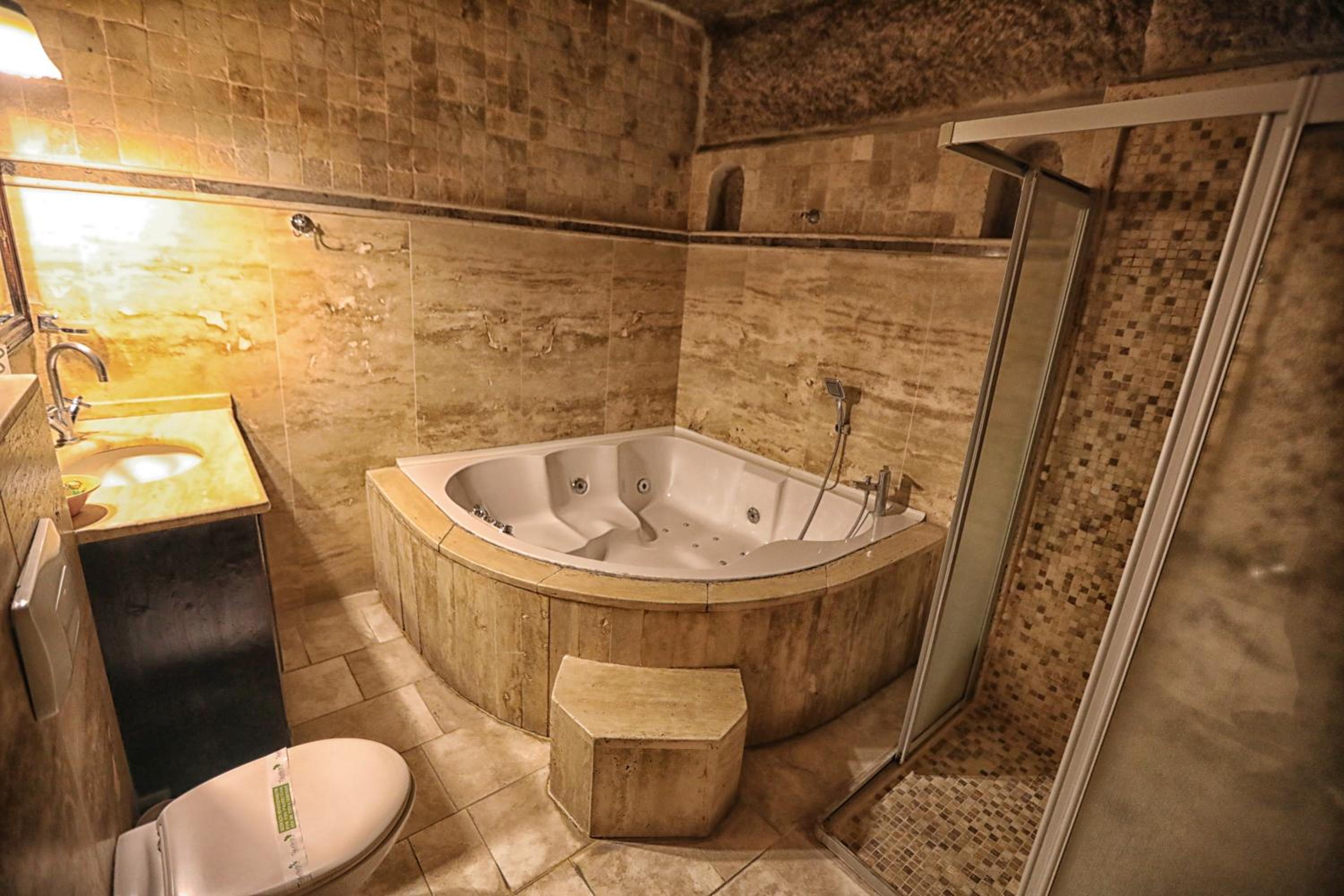 Deluxe Triple Room - Photo 2