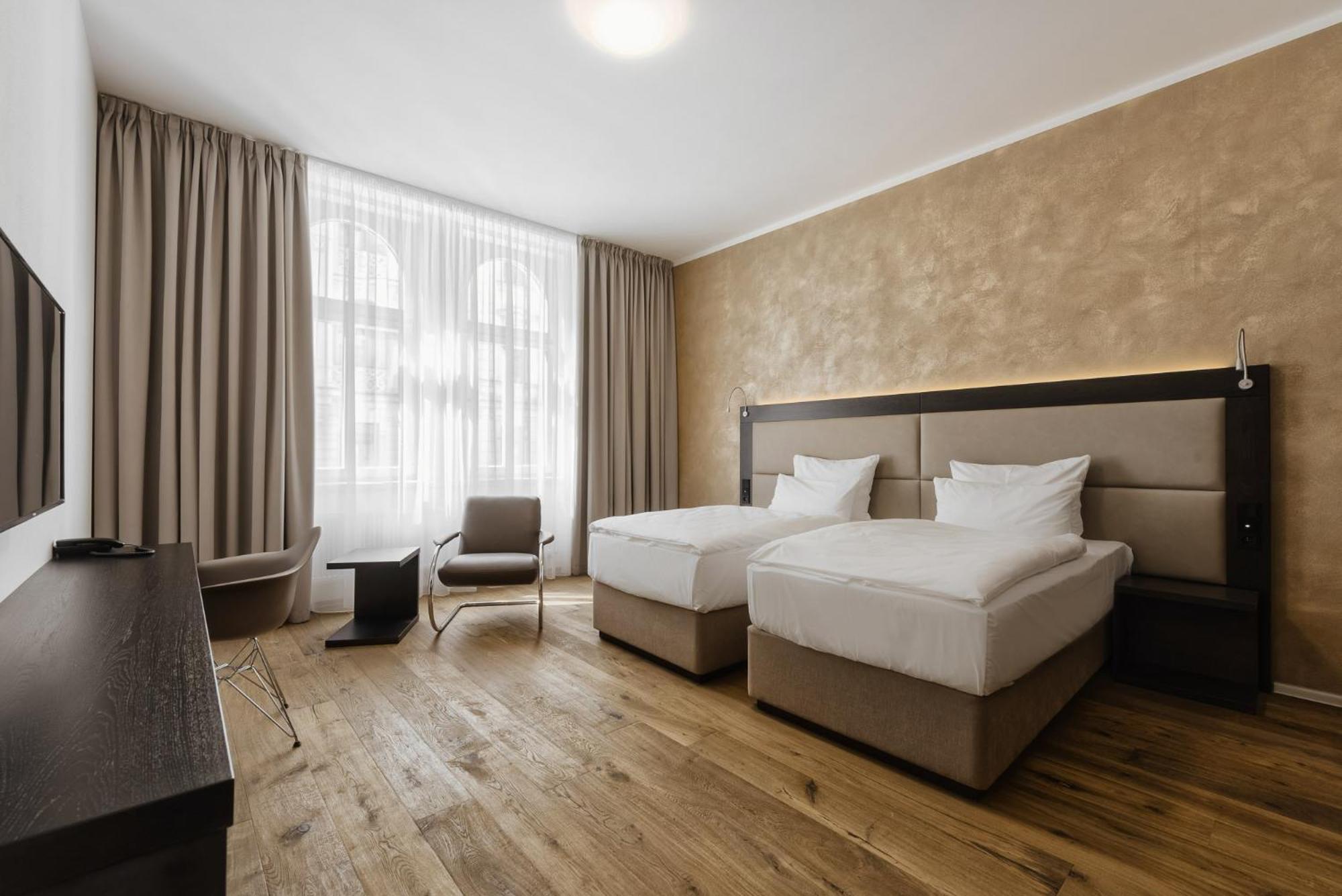 Standard Double or Twin Room photo 2