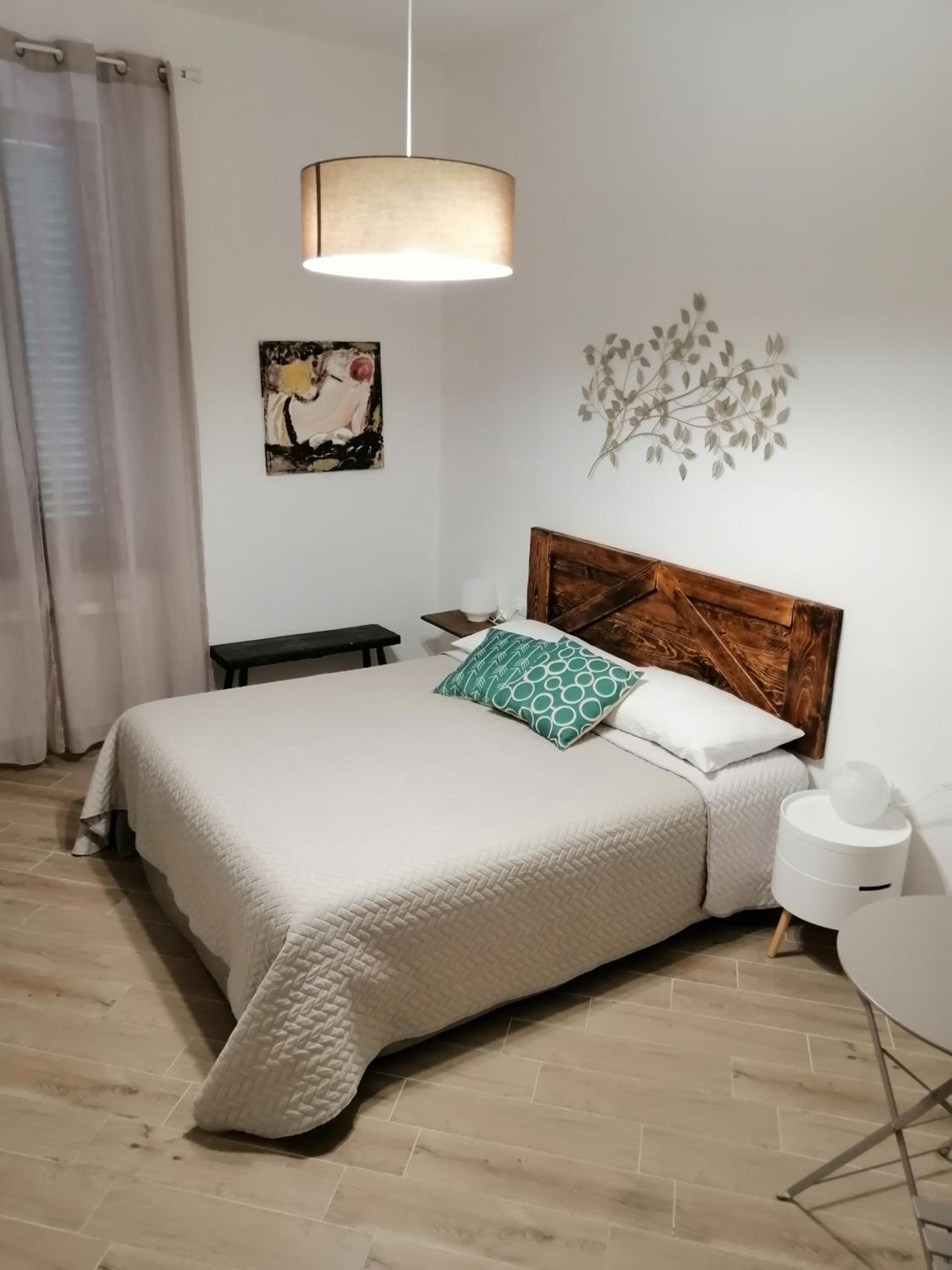 Large Double Room photo 1