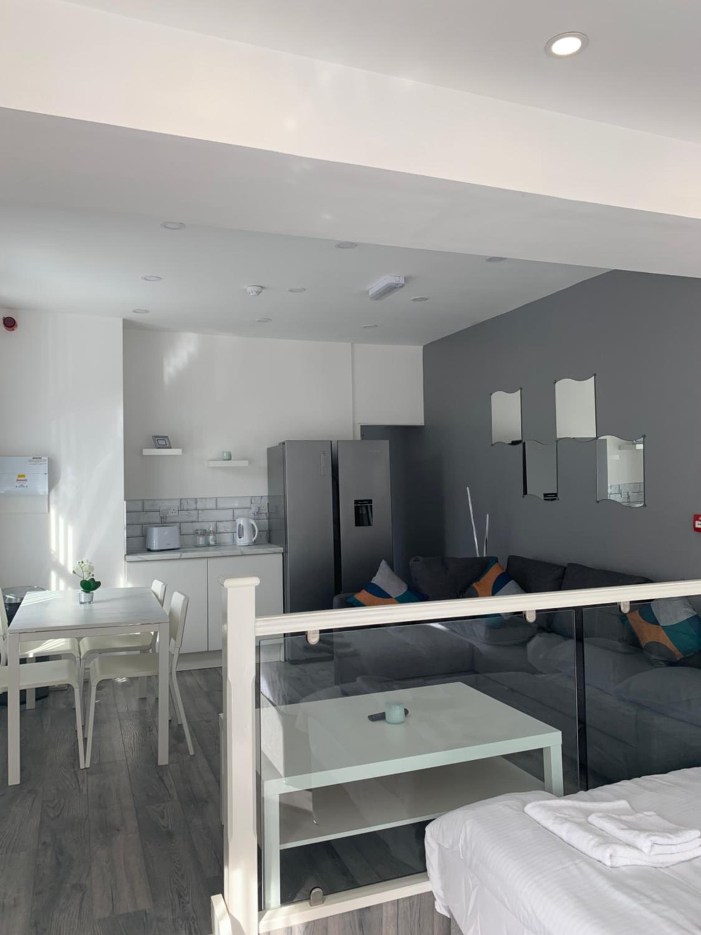 Apartment - Photo 8