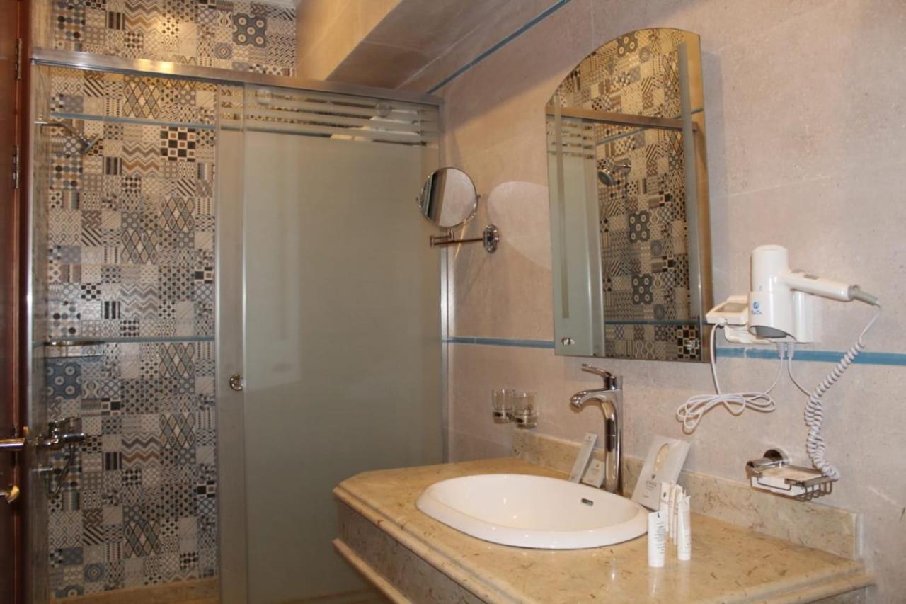 Royal Suite with Sea View photo 2