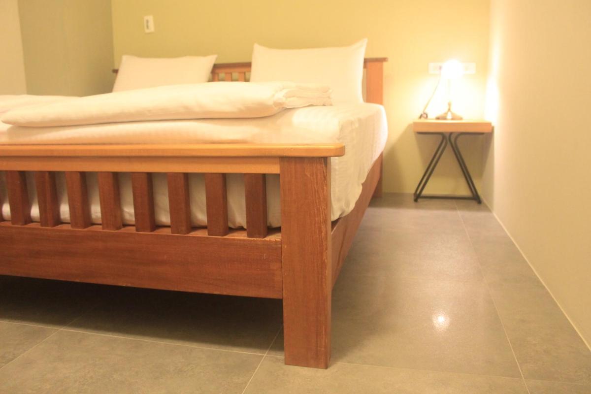 Queen Room photo 3