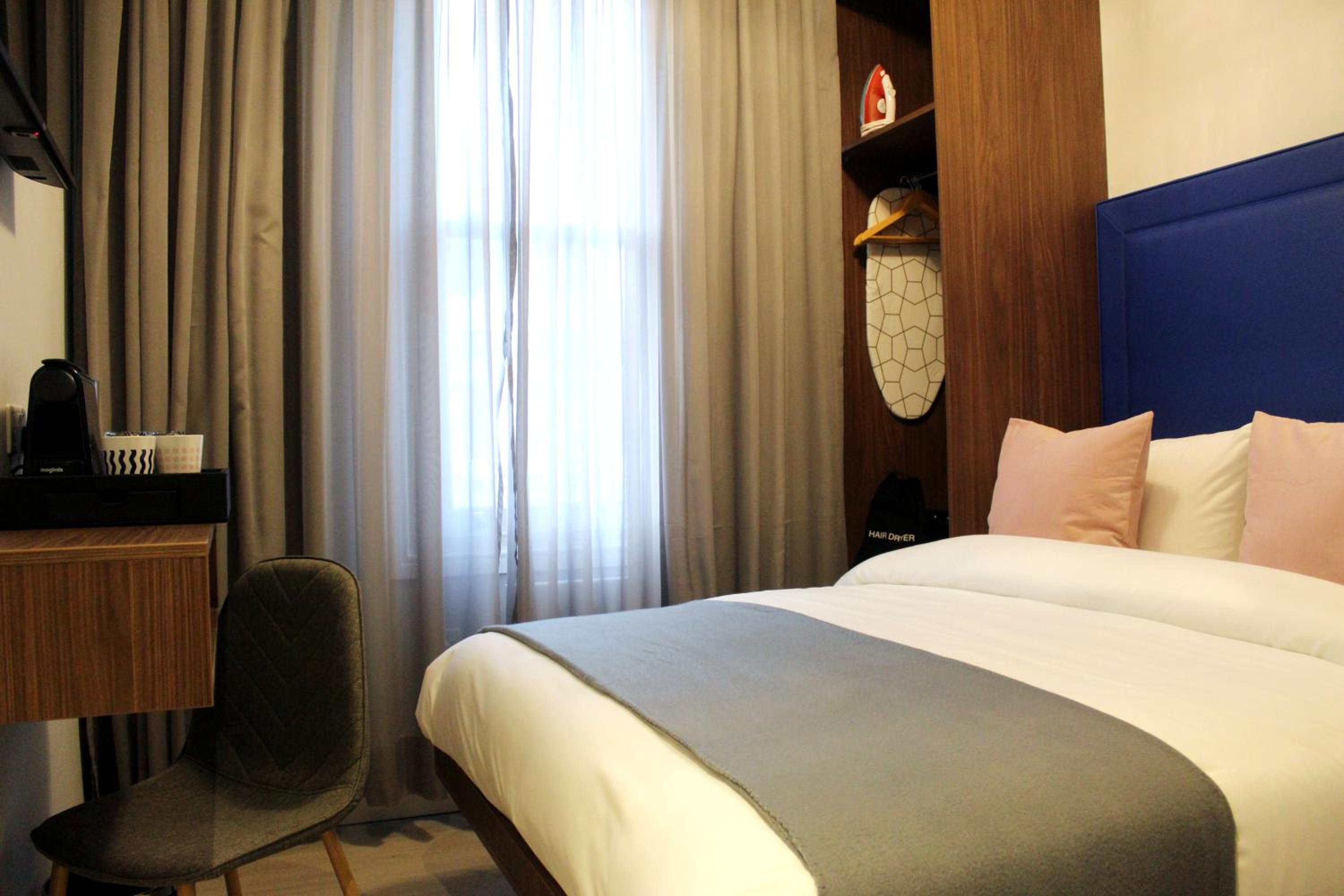 Small Double Room photo 2