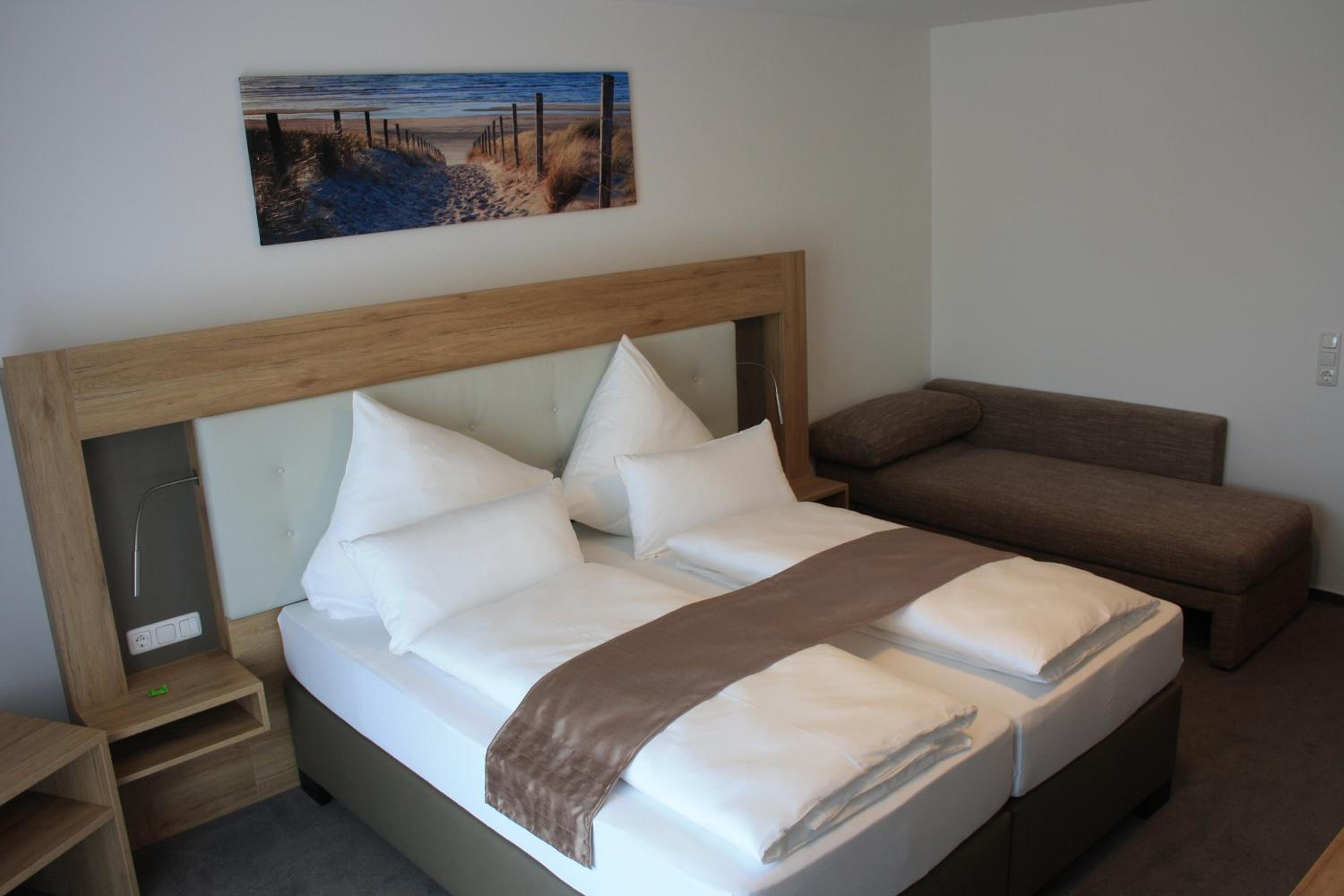 Double Room with Balcony photo 2