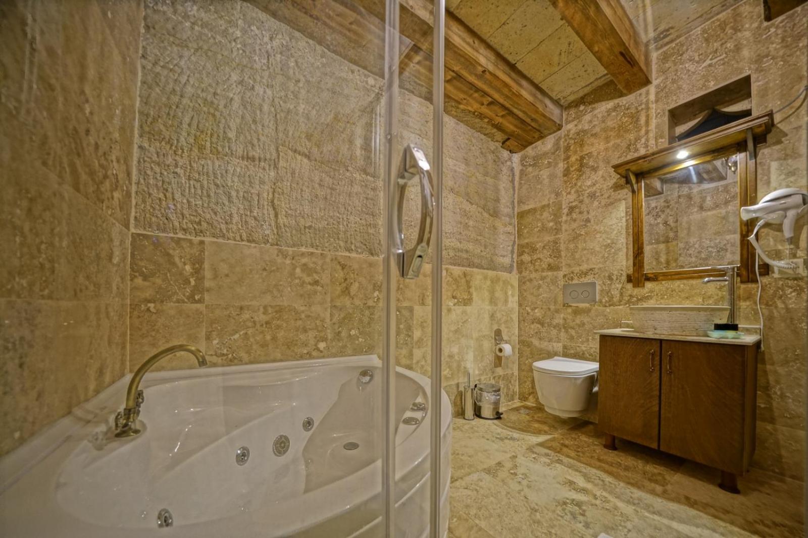 Deluxe Triple Room - Photo 4