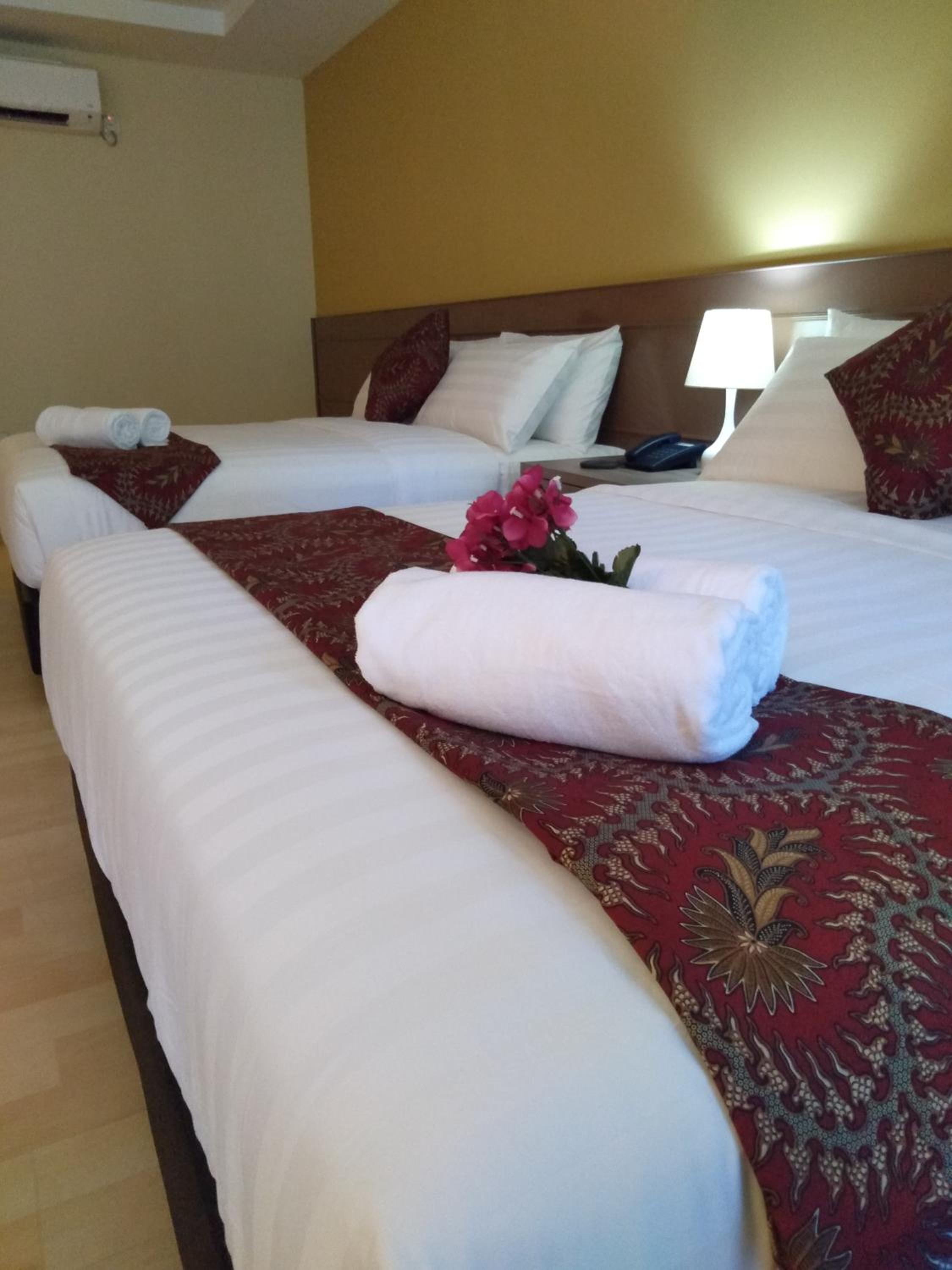 Deluxe King Room photo 2