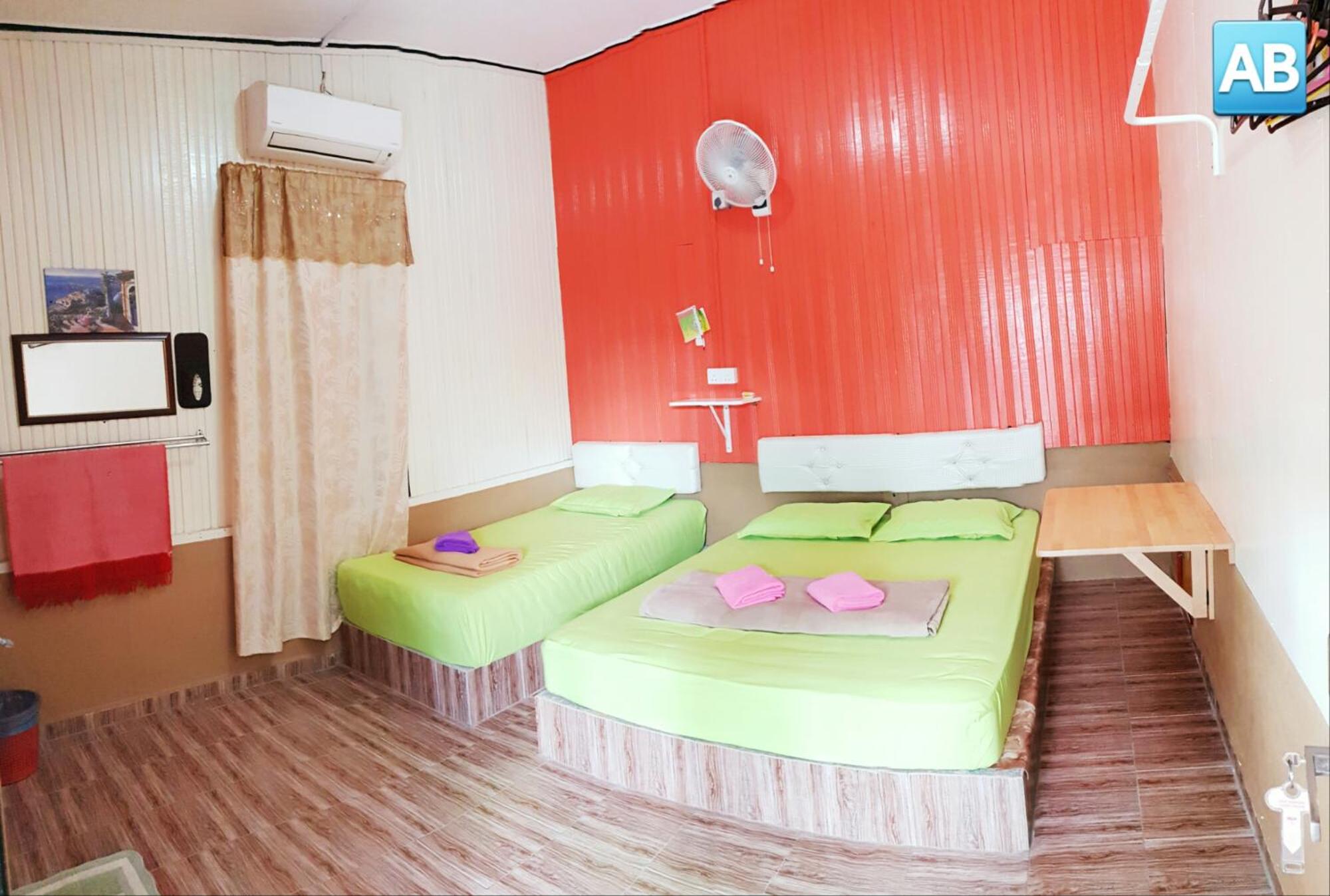 Triple Room with Bathroom photo 1