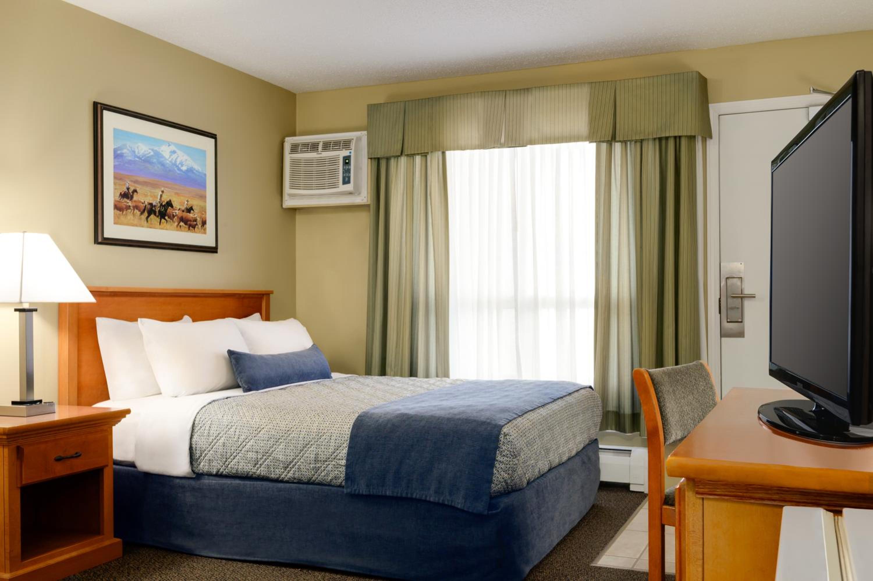 Queen Room - Mobility Access/Non-Smoking - Photo 2
