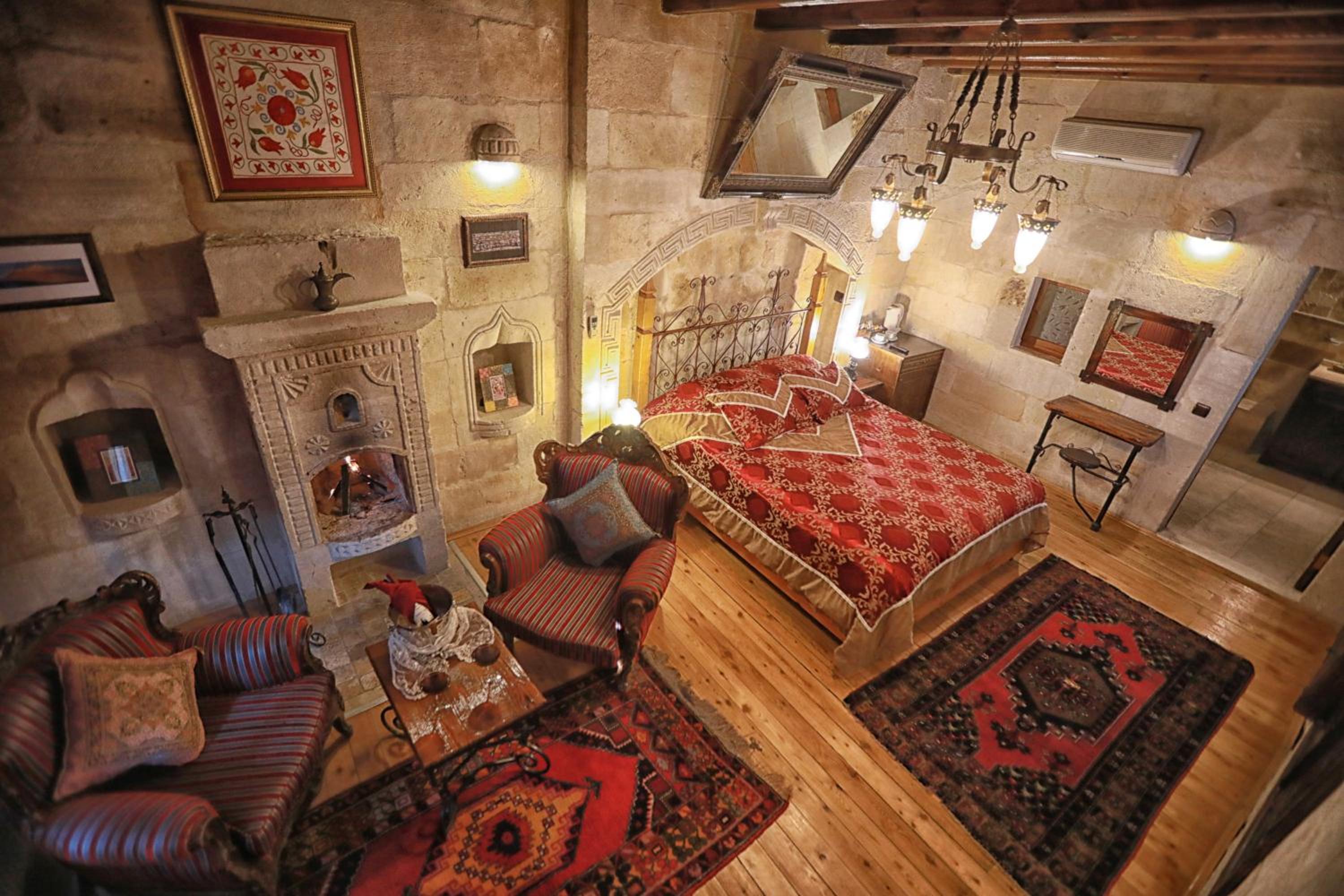 Deluxe Double-Lower Floor photo 2