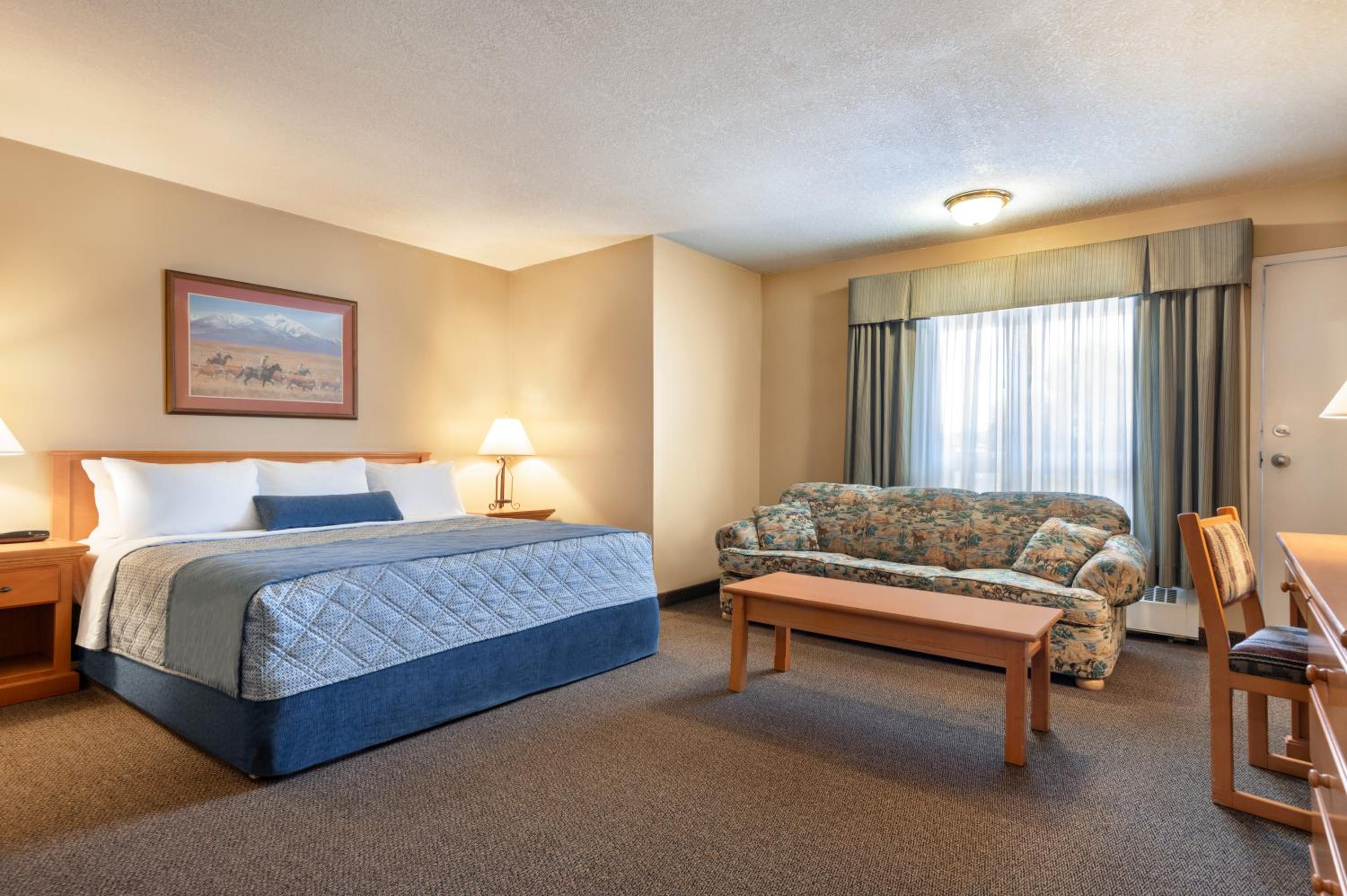 King Room - Non-Smoking - Photo 1