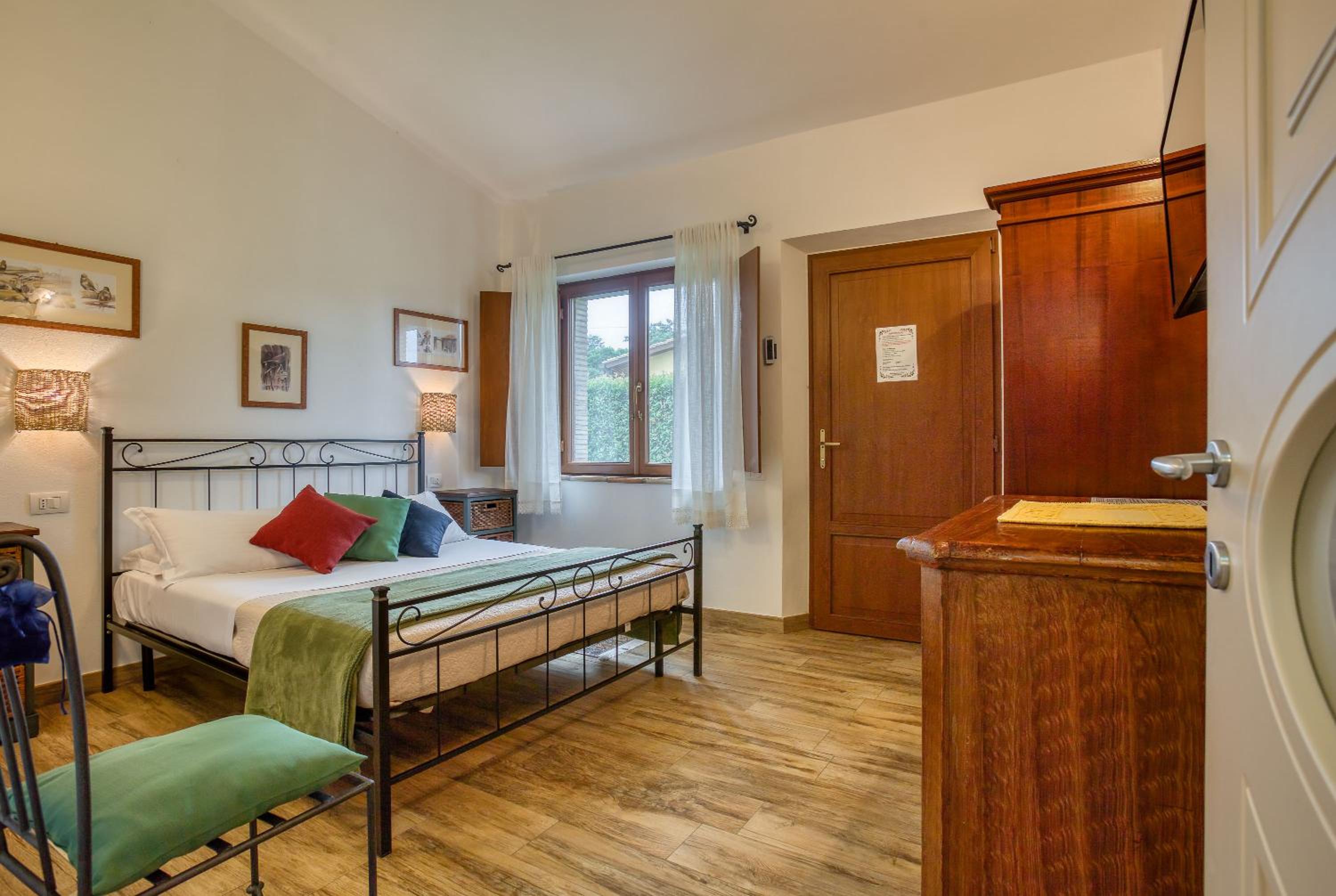 Quadruple Room - Disability Access photo 1