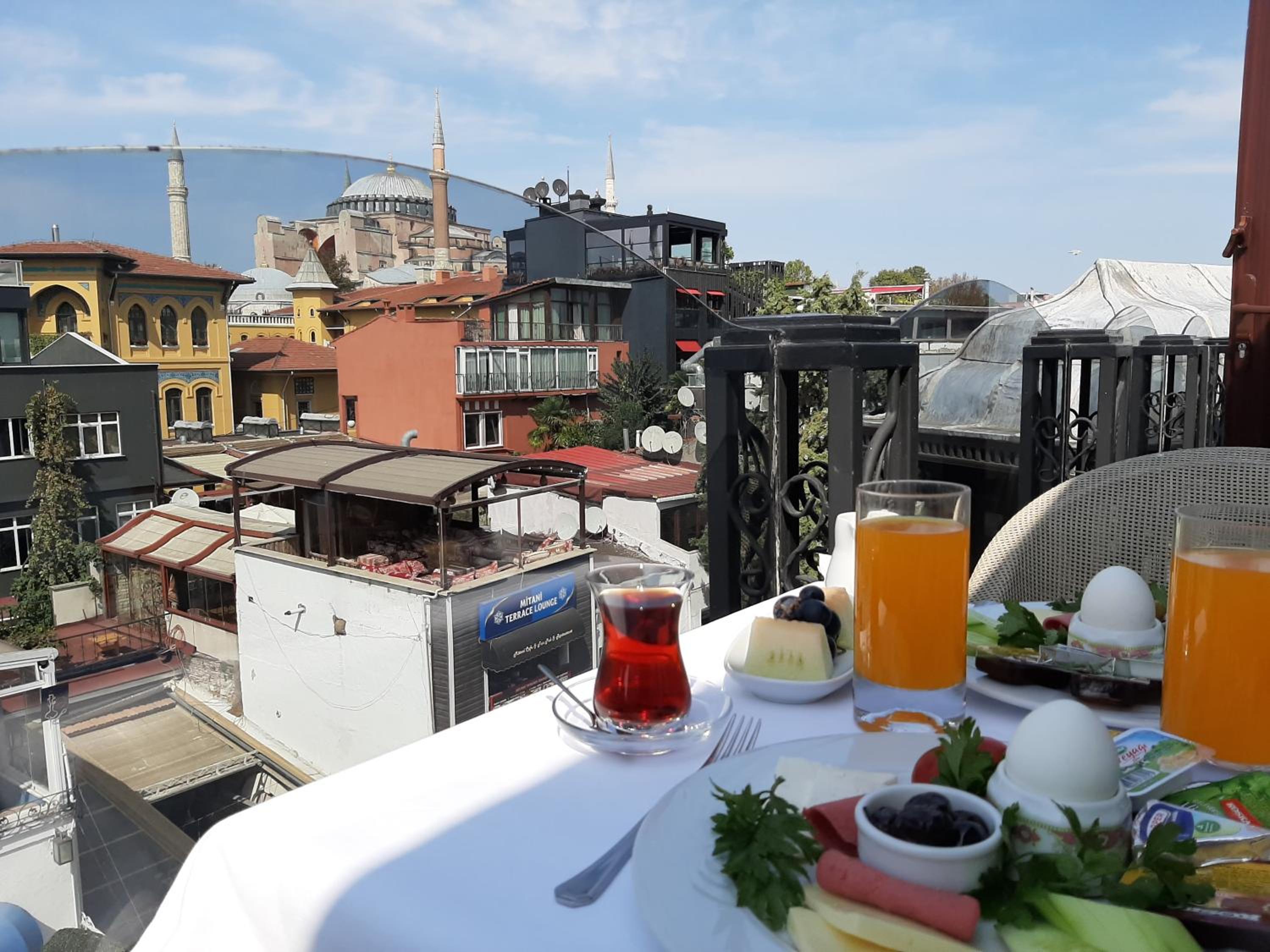Executive Room with Balcony, Sea view or Hagia Sophia view photo 2