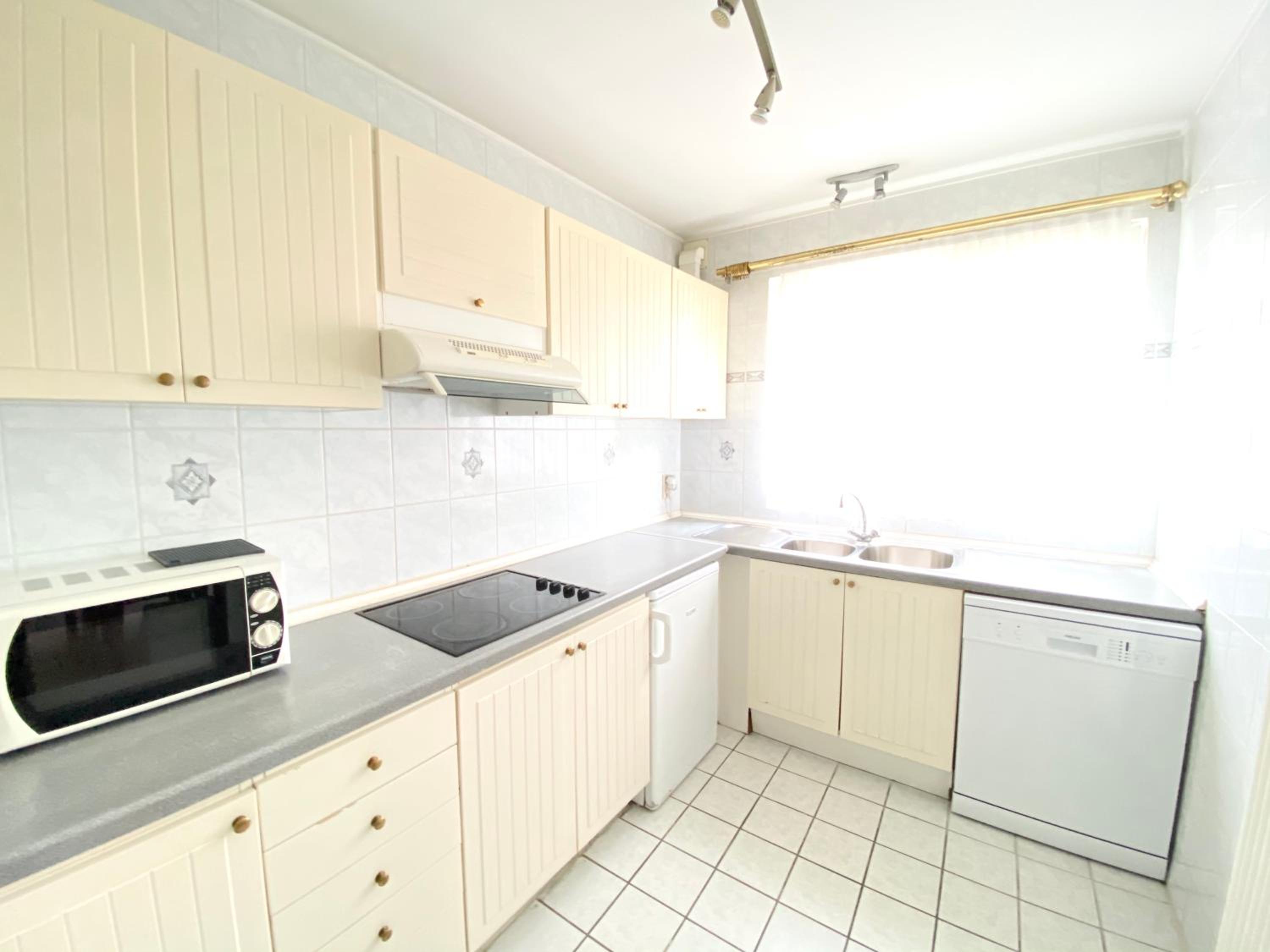 Apartment - Photo 18