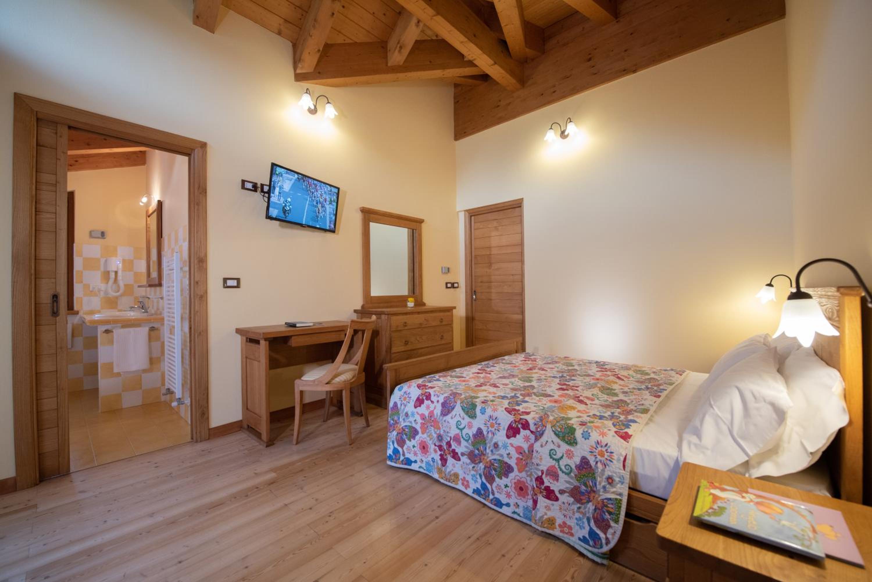 Double Room - Photo 3