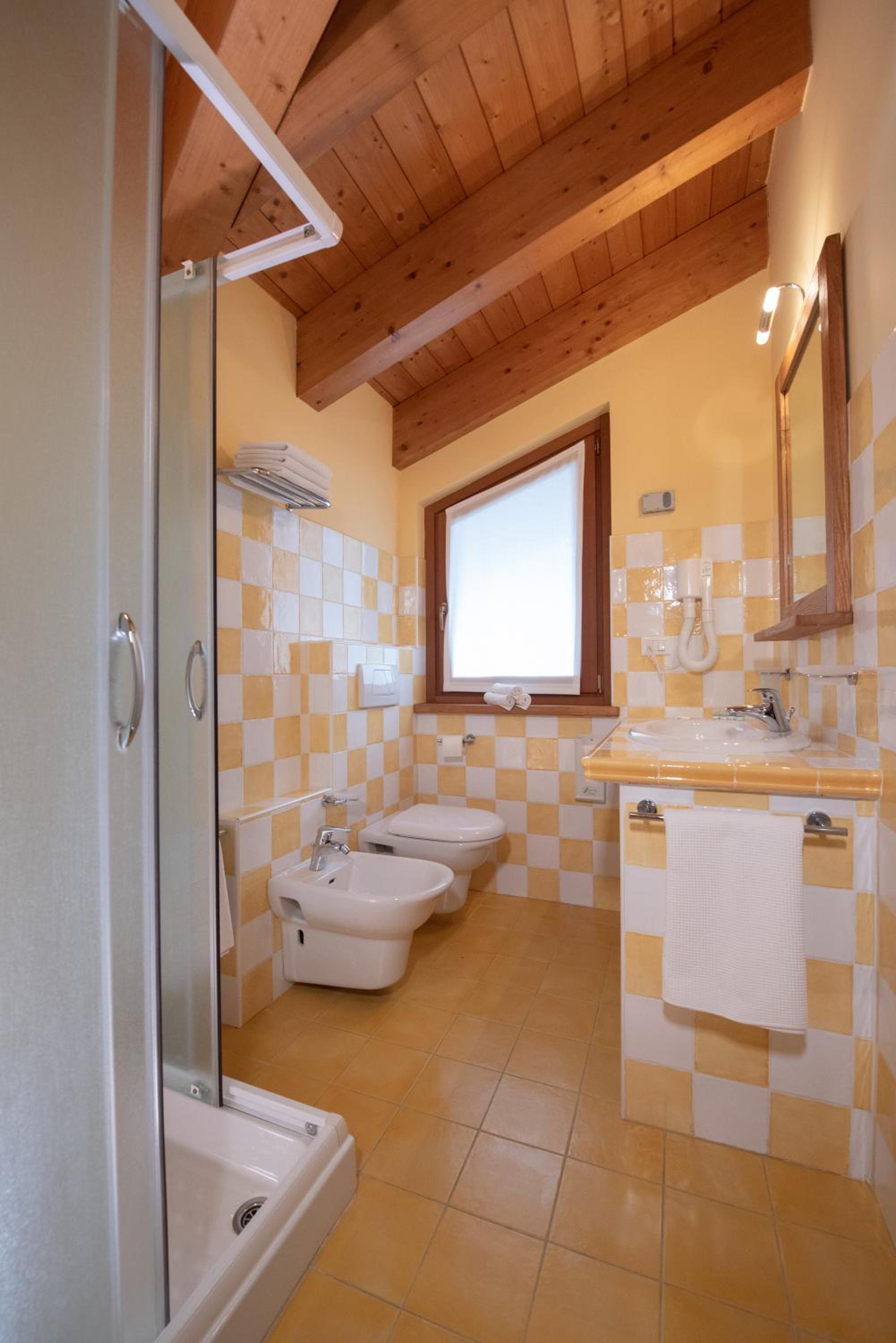 Double Room - Photo 4