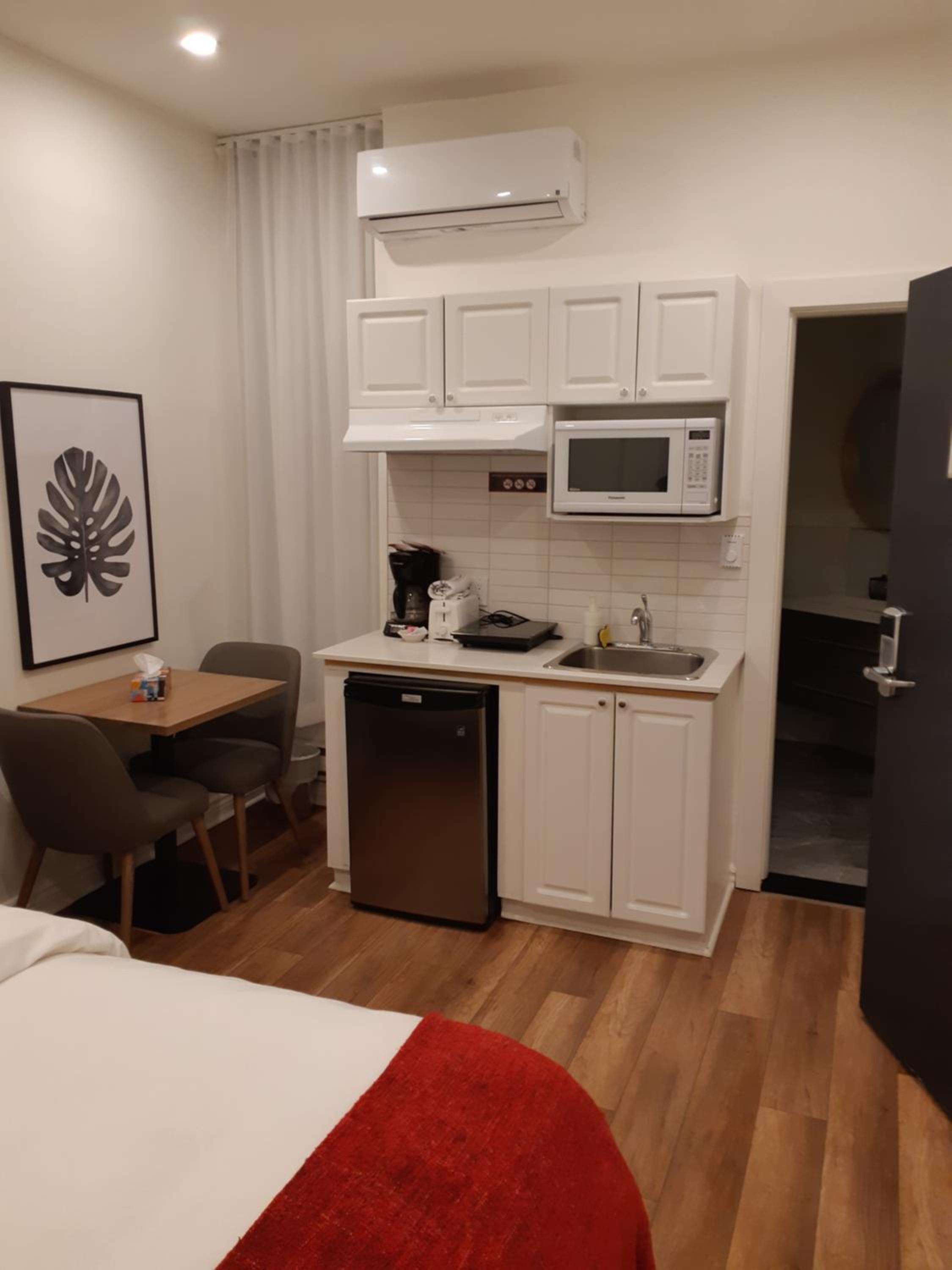 Economic Room