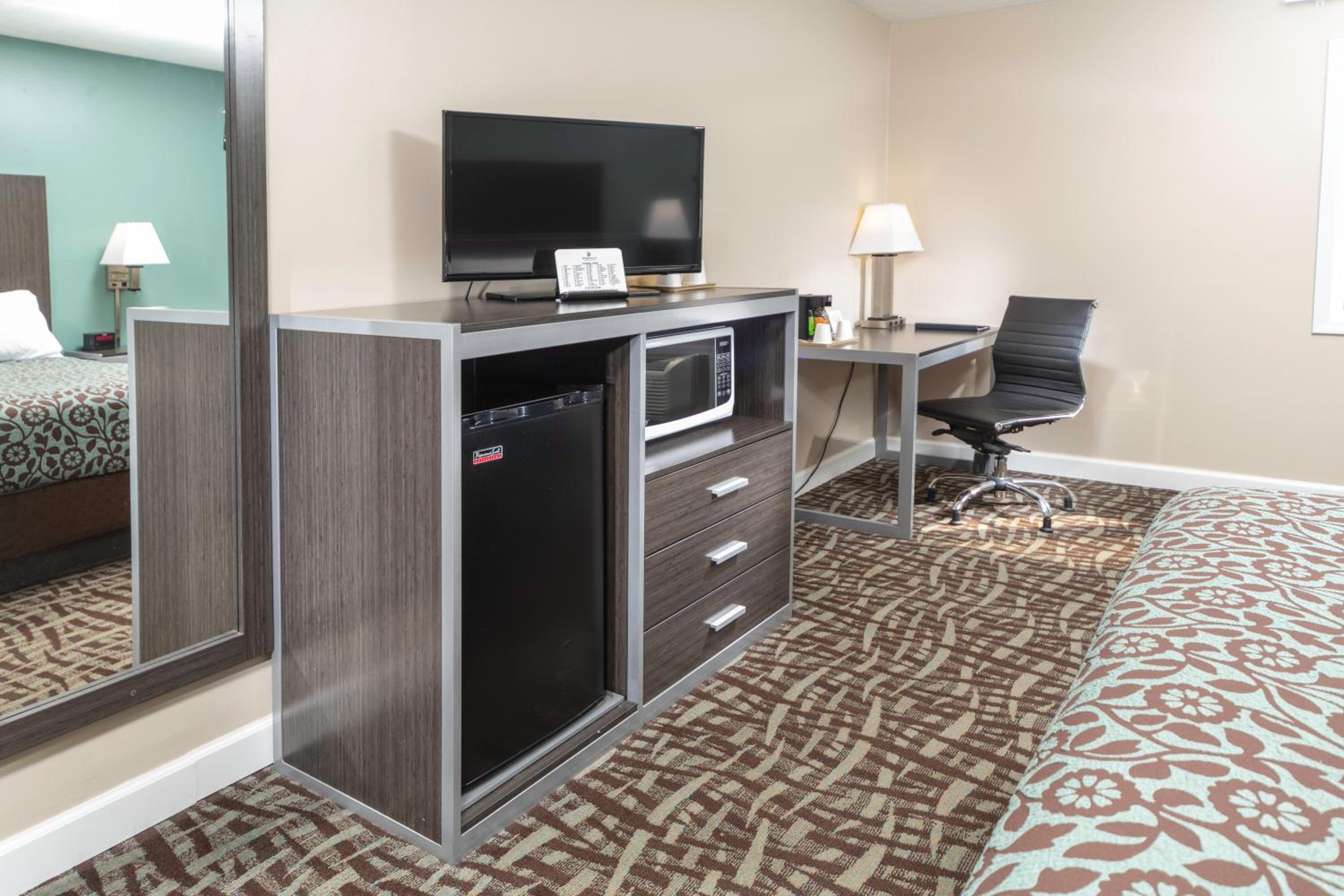 Standard King Room - Photo 3